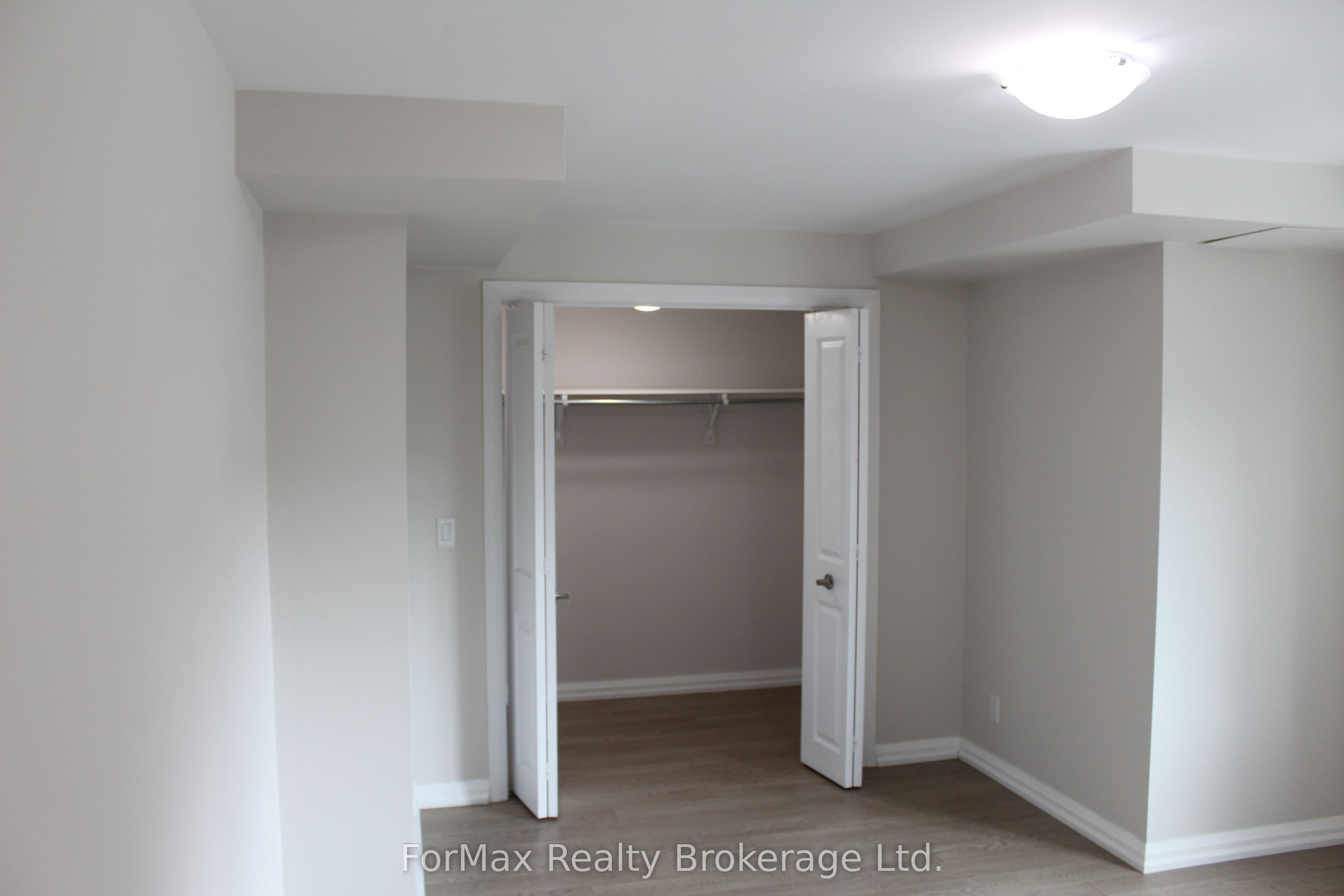 778 Laurelwood Drive 313 Property Photo 14