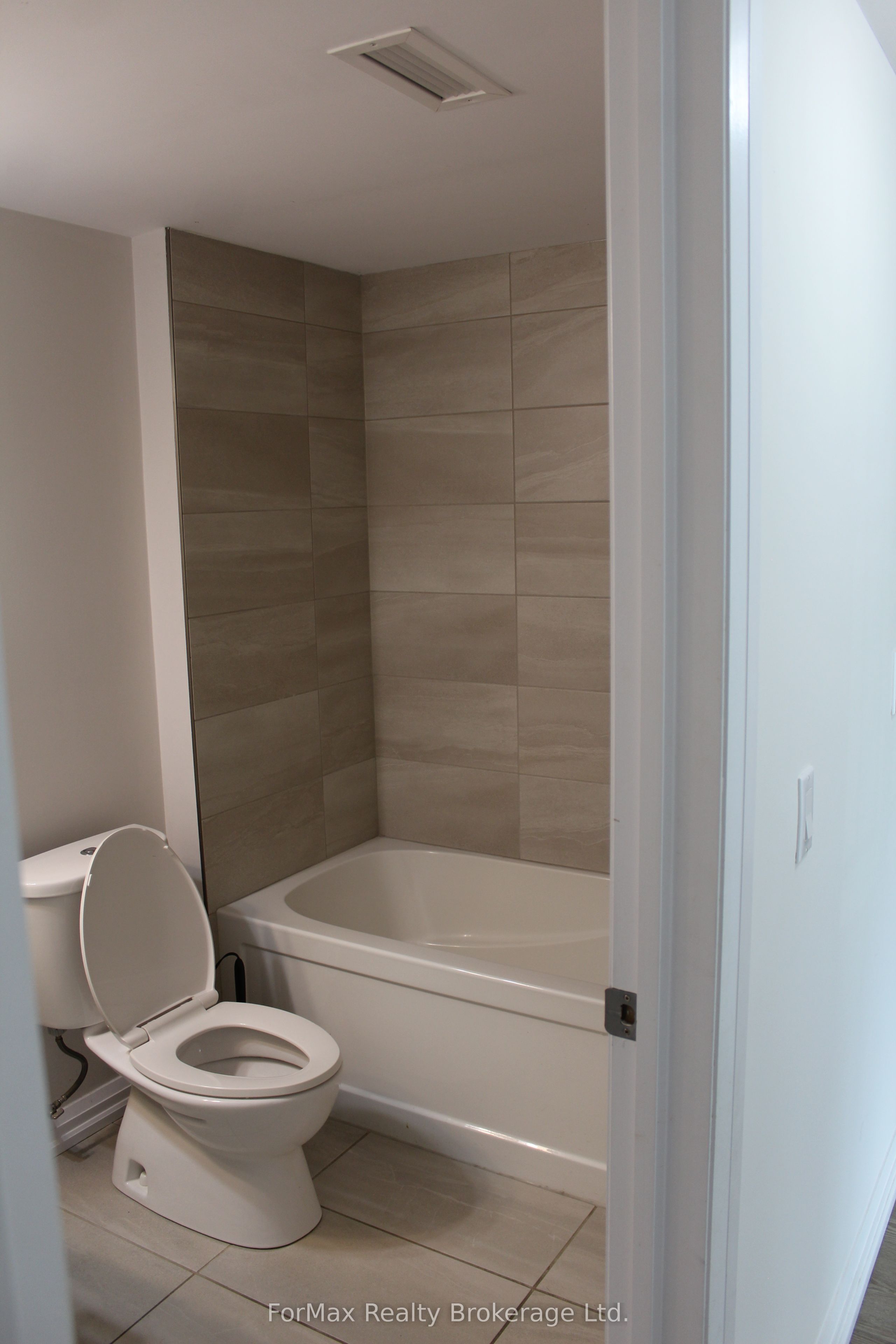 778 Laurelwood Drive 313 Property Photo 19