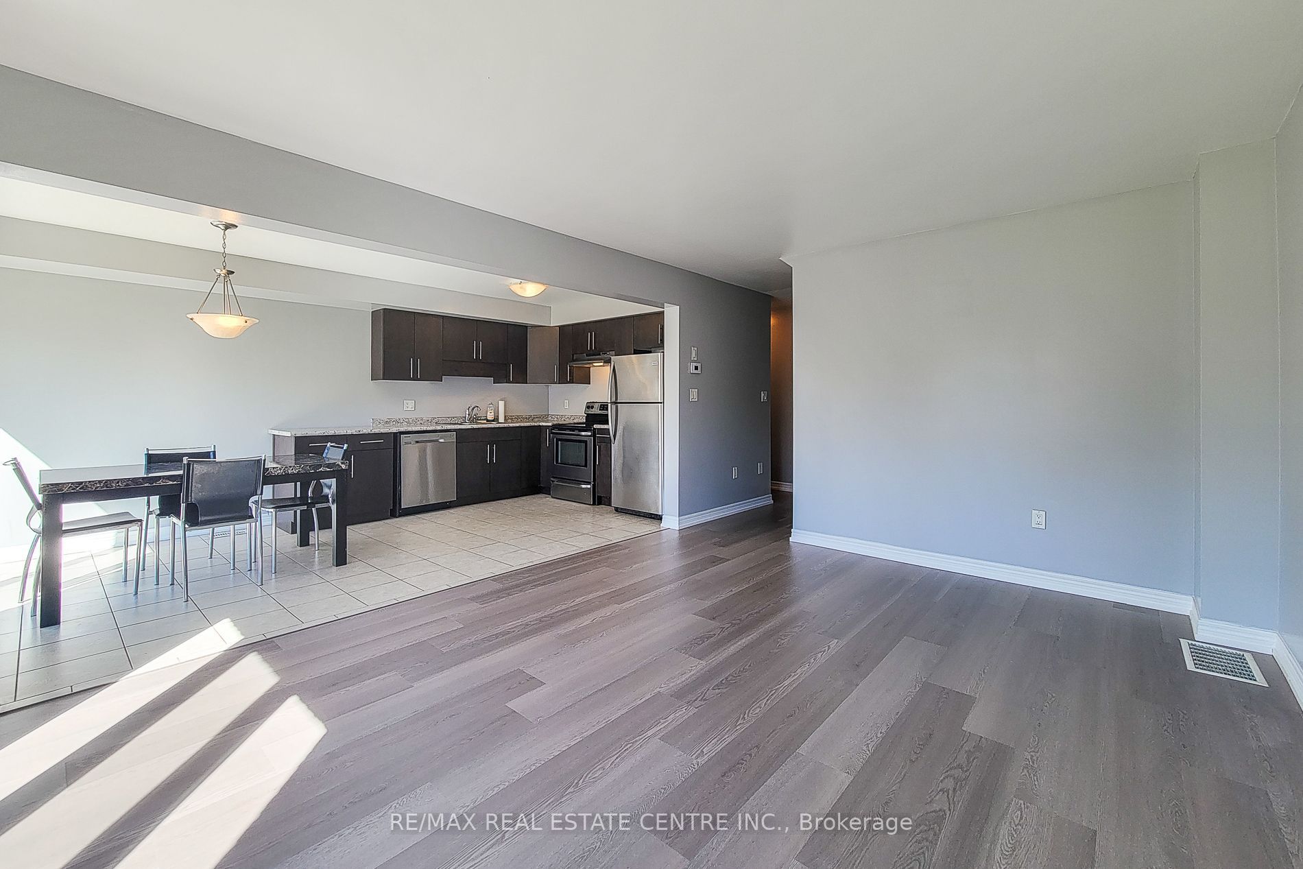 7733 Shaw Street Property Photo 13