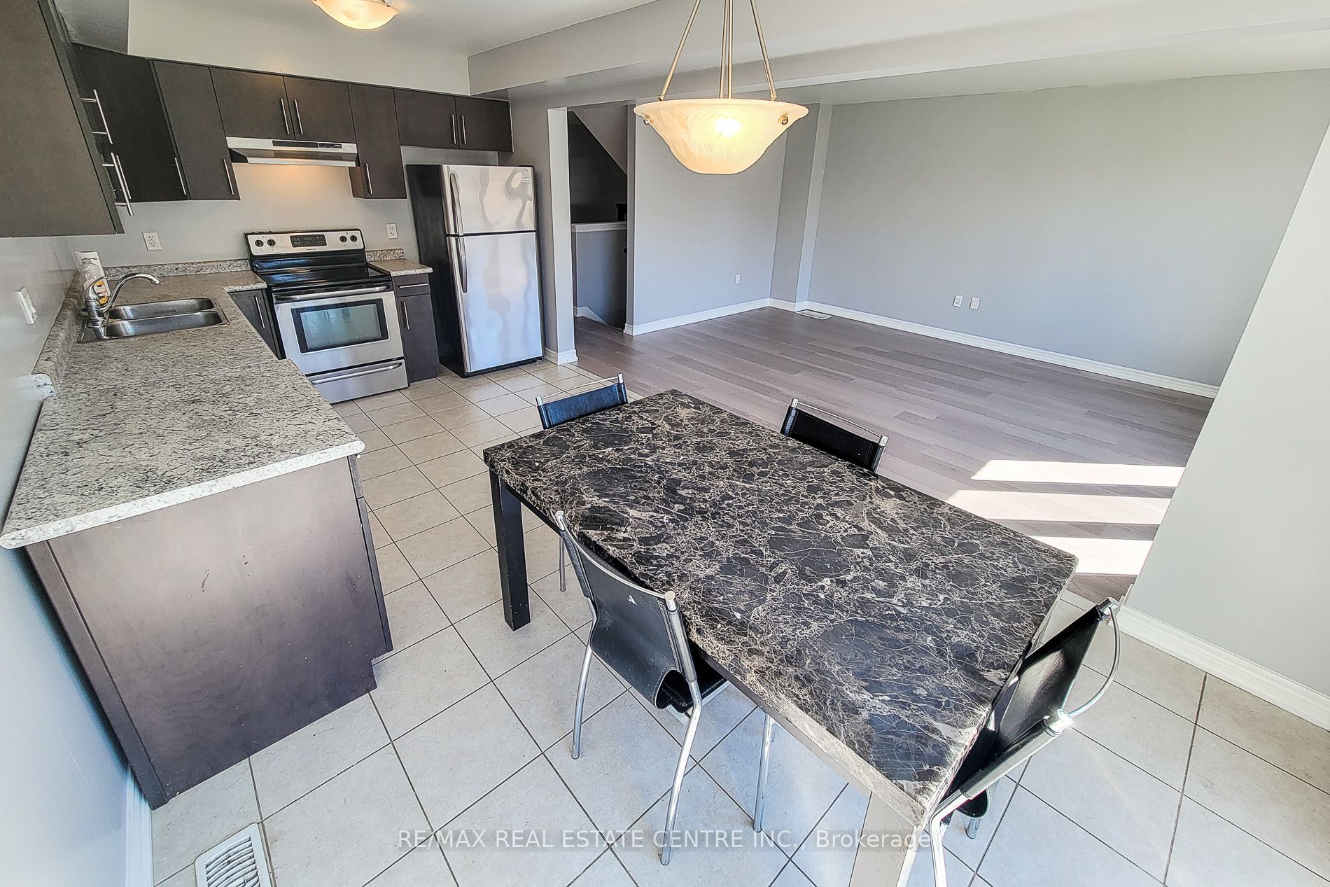 7733 Shaw Street Property Photo 20