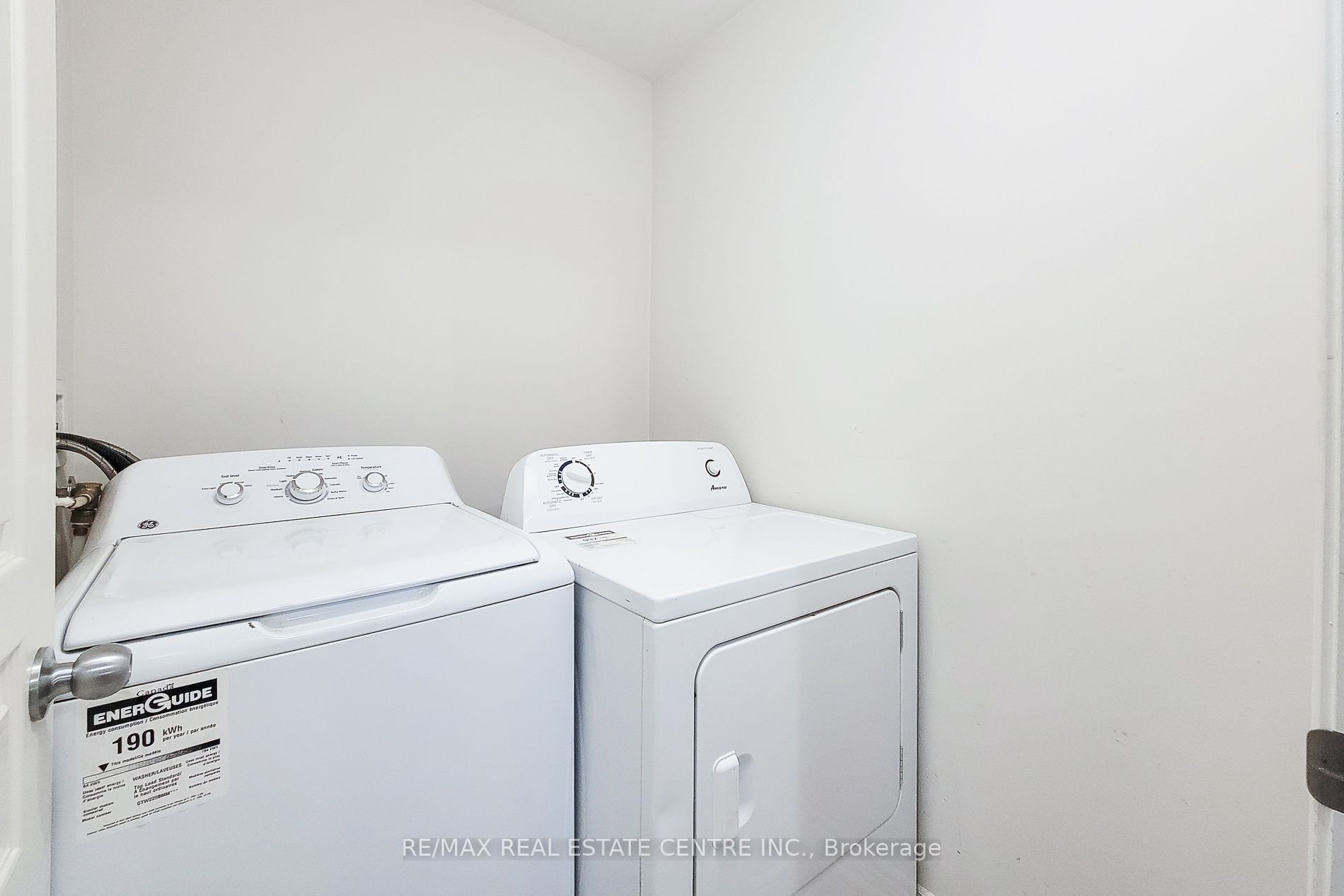 7733 Shaw Street Property Photo 45