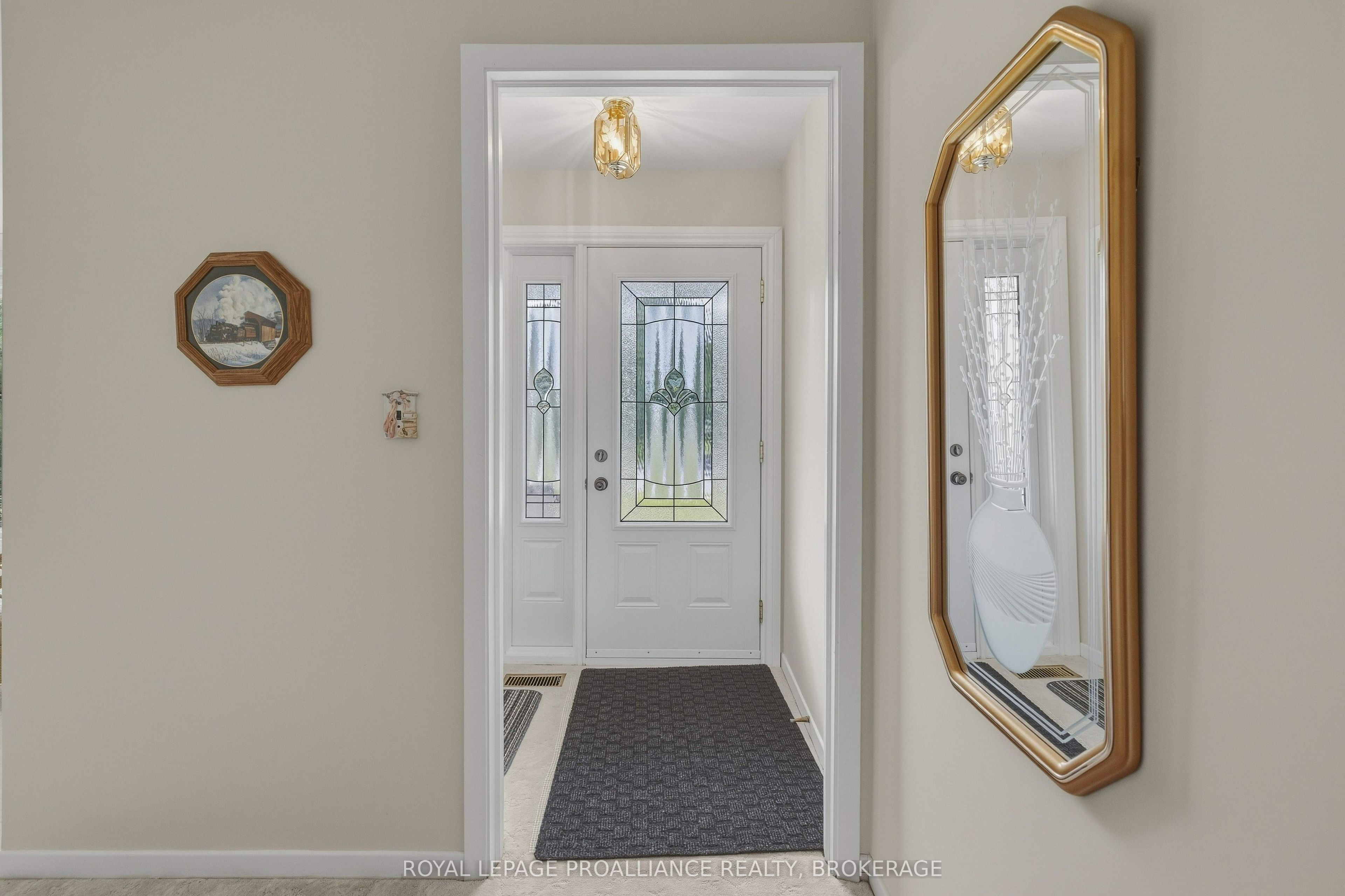 424 Maple Ridge Drive Property Photo 2