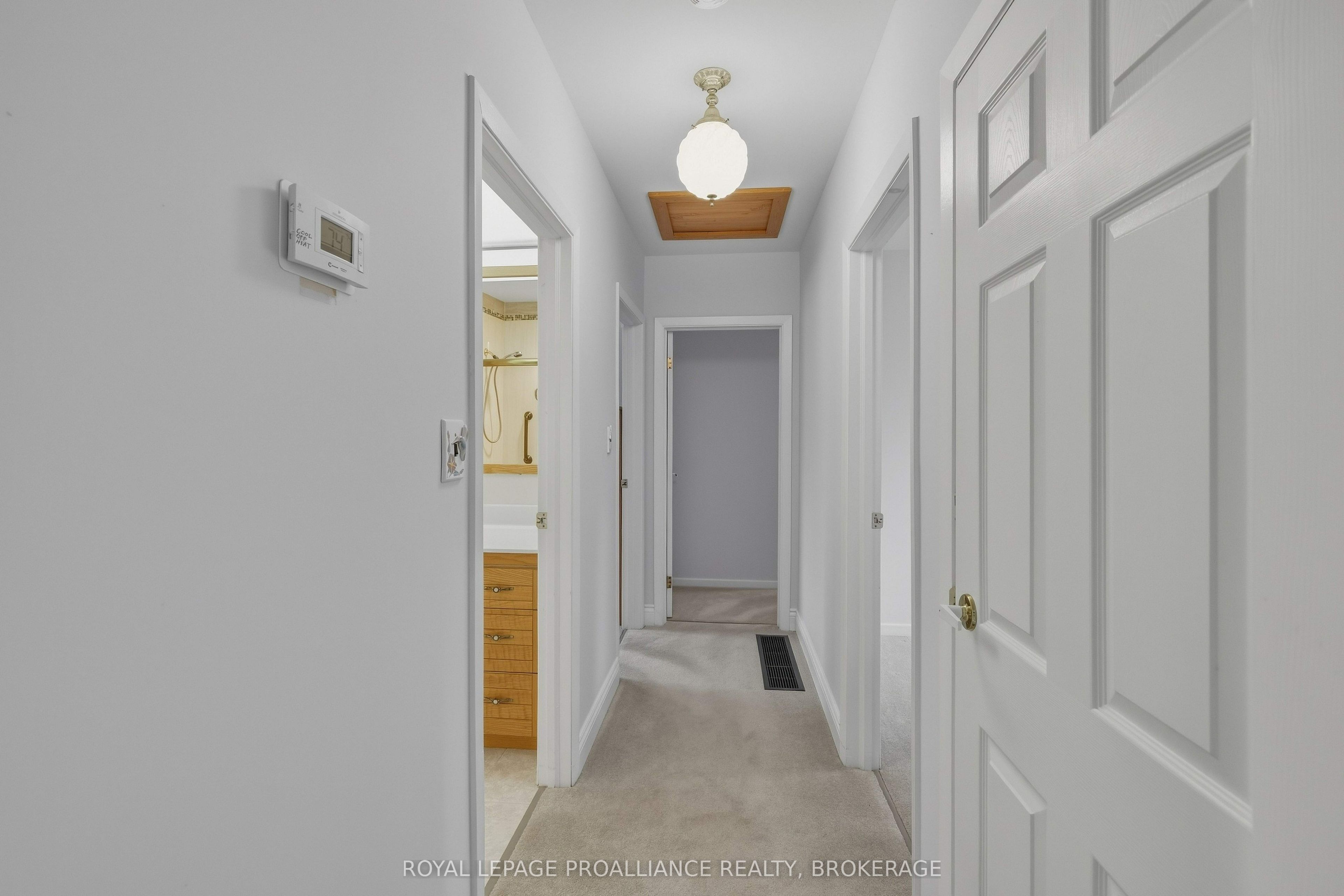 424 Maple Ridge Drive Property Photo 9