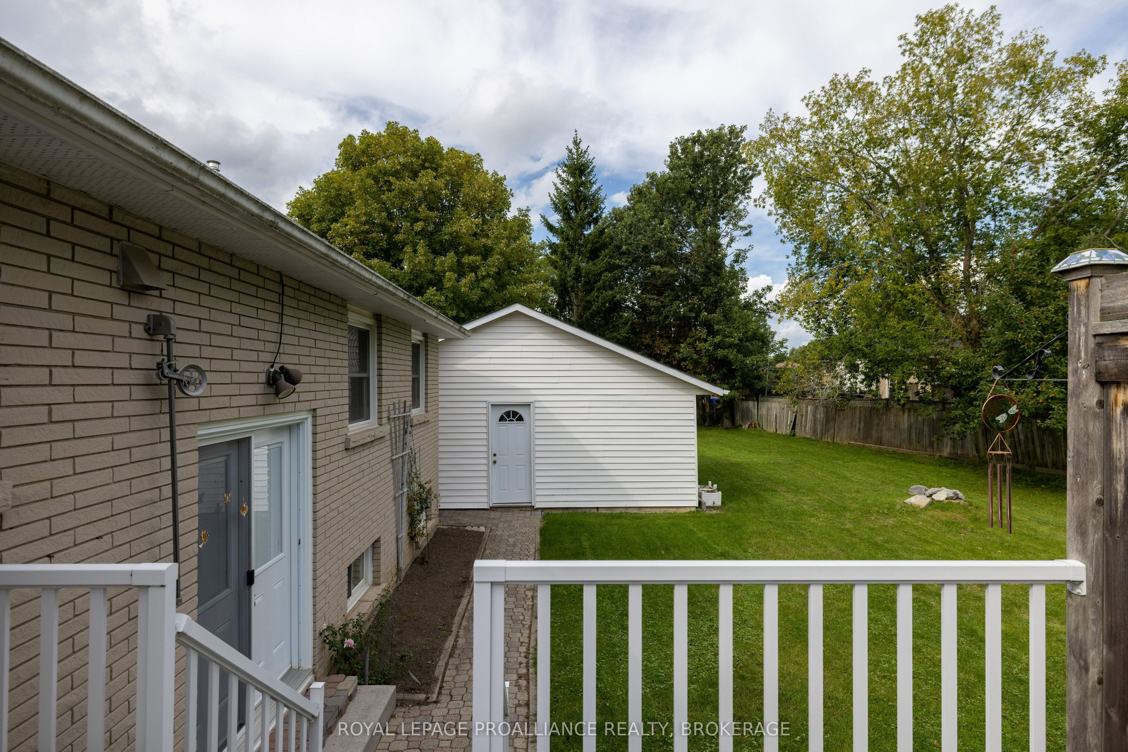 424 Maple Ridge Drive Property Photo 25