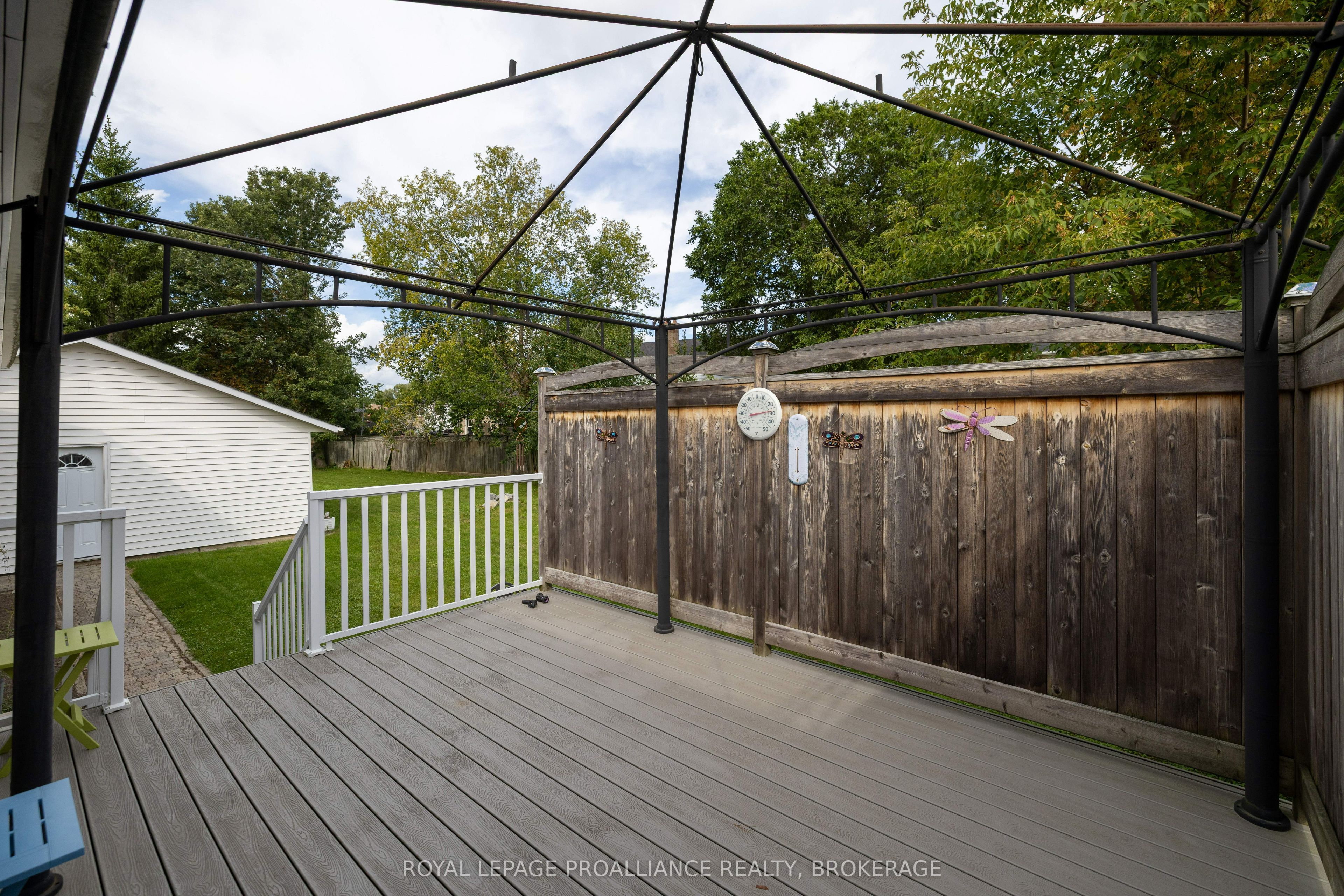 424 Maple Ridge Drive Property Photo 26