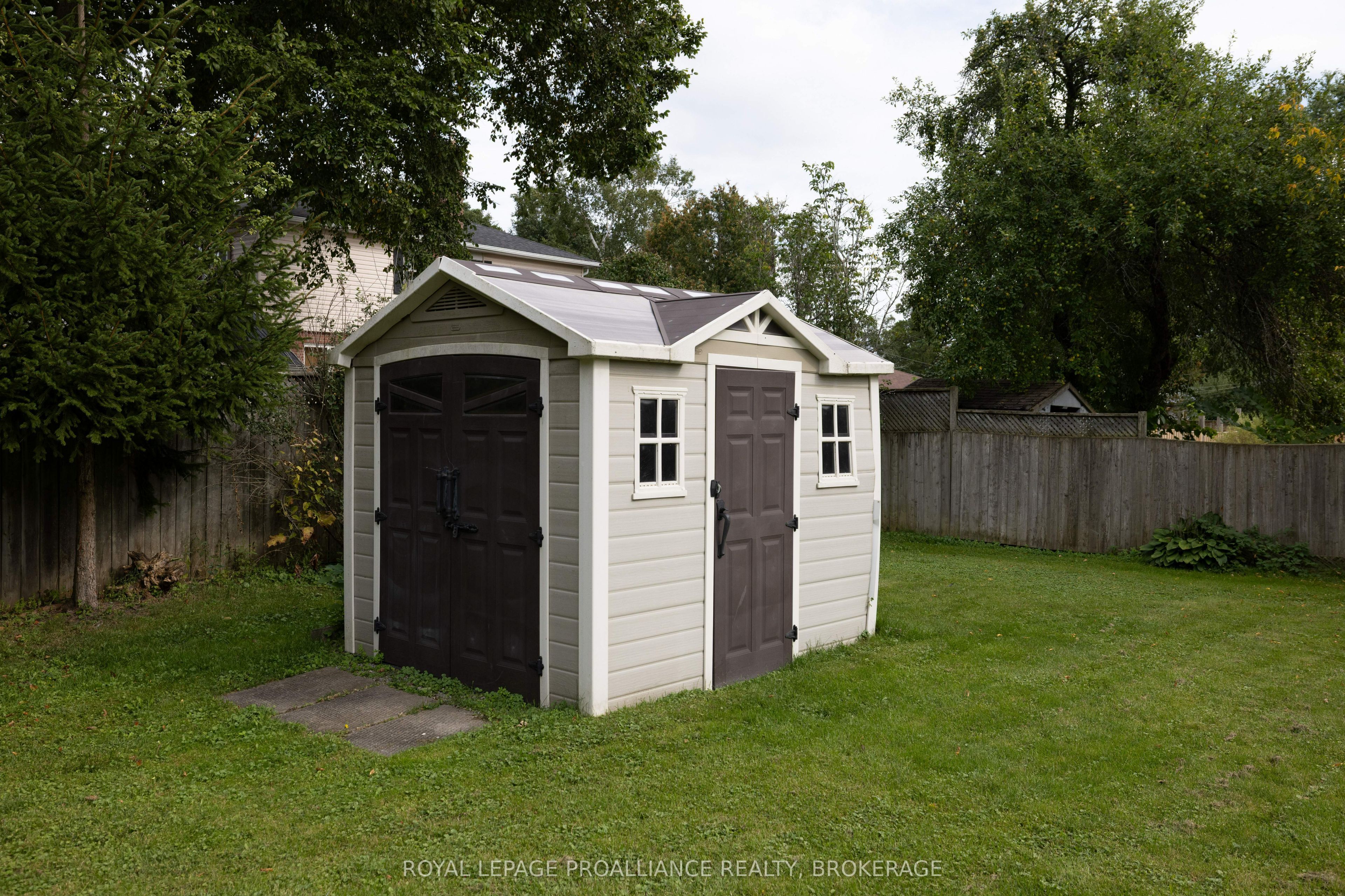 424 Maple Ridge Drive Property Photo 27