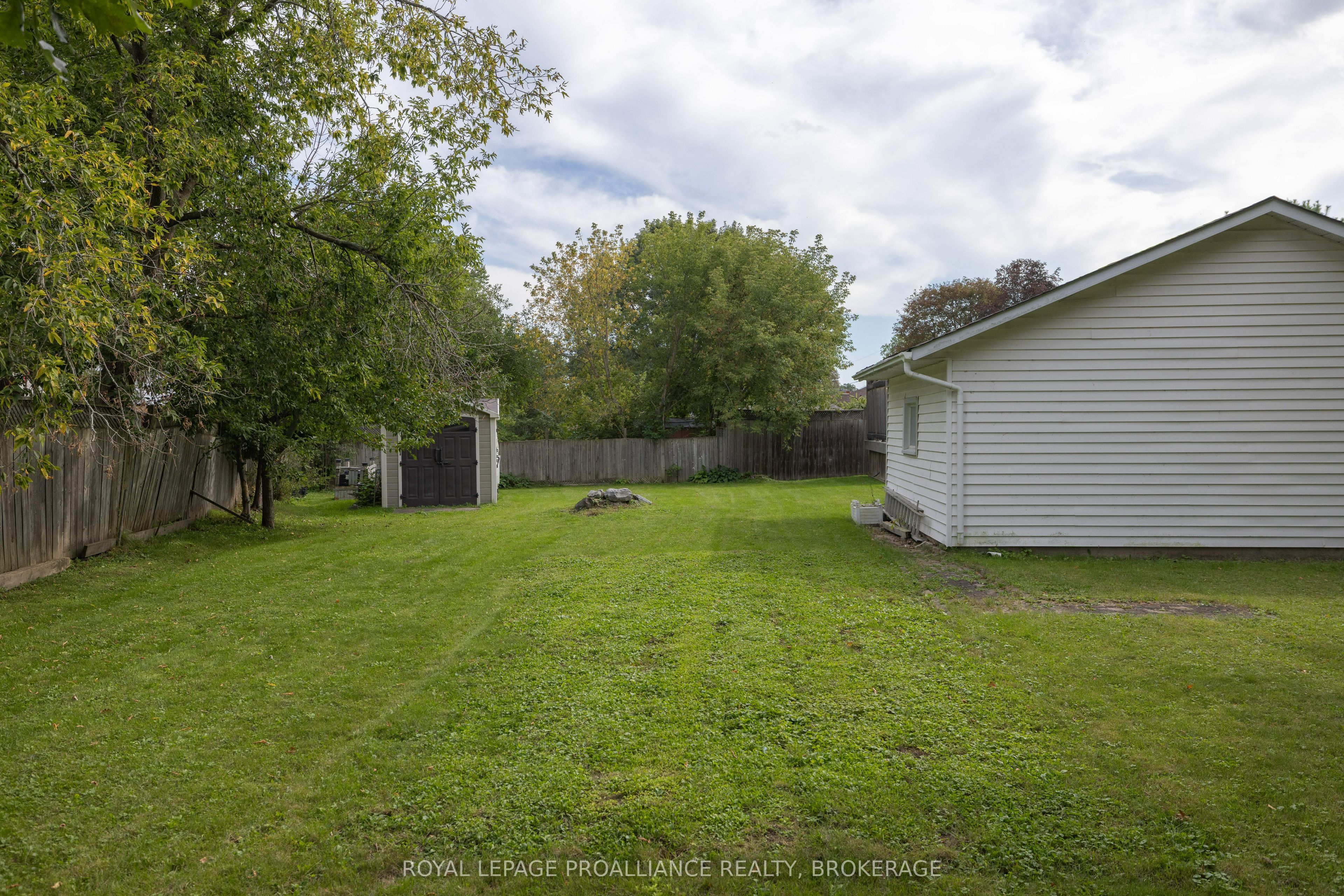 424 Maple Ridge Drive Property Photo 29