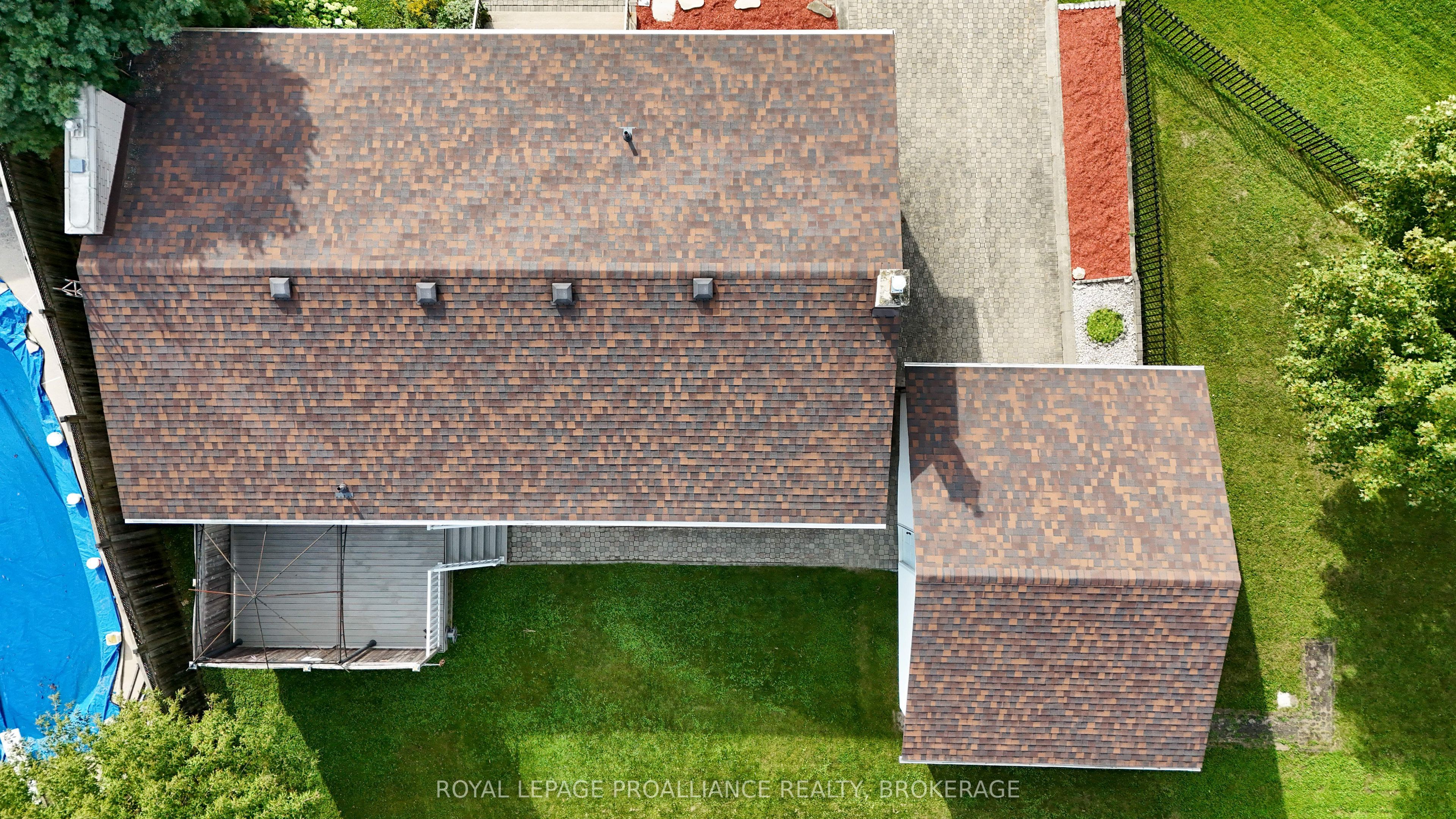 424 Maple Ridge Drive Property Photo 33