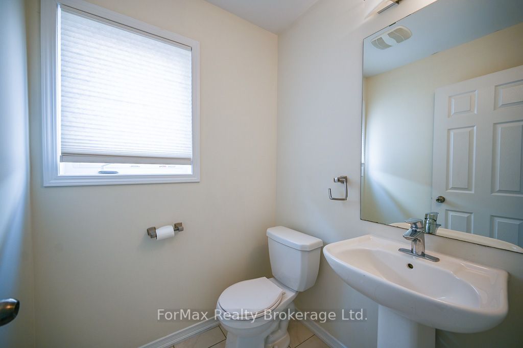 113 English Lane Property Photo 8