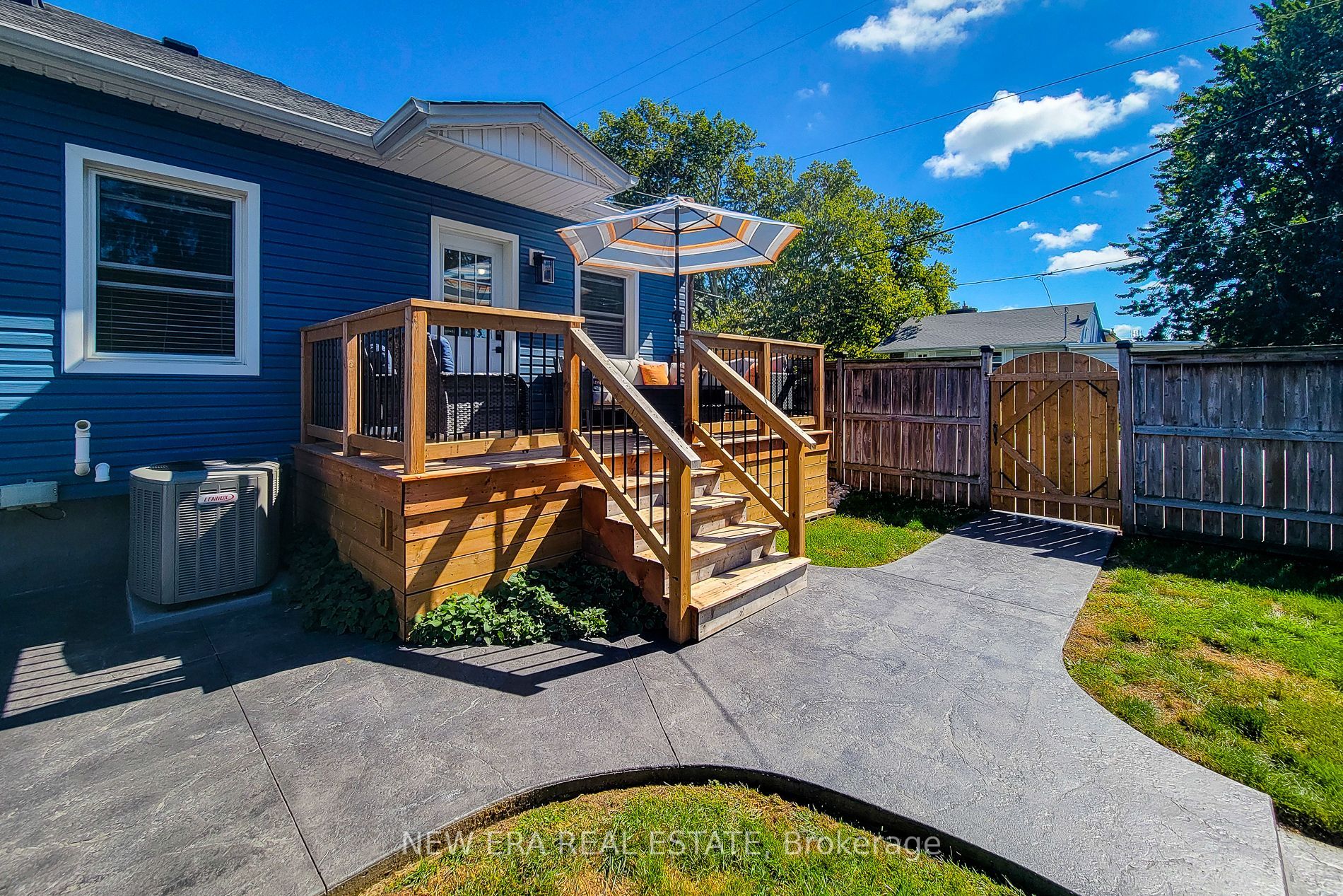 19 Thorndale Avenue Property Photo 10