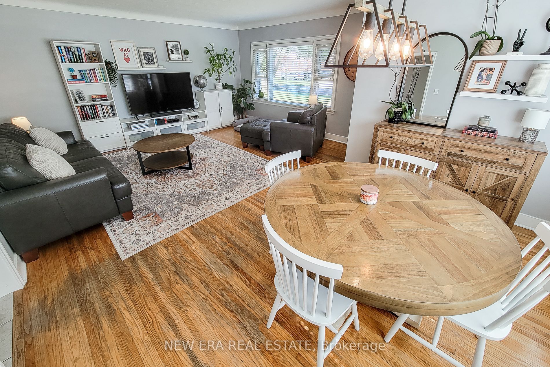 19 Thorndale Avenue Property Photo 20