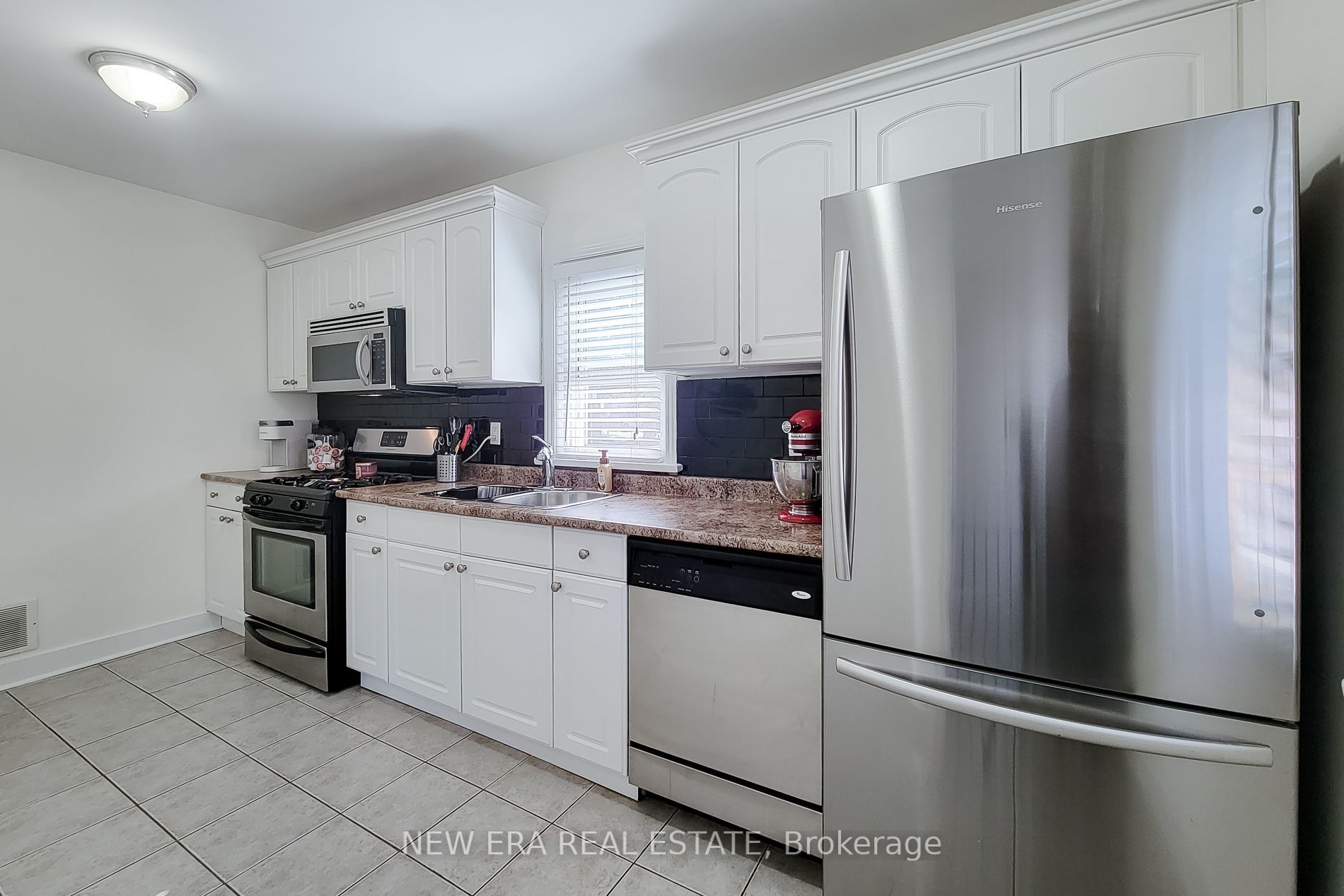 19 Thorndale Avenue Property Photo 23