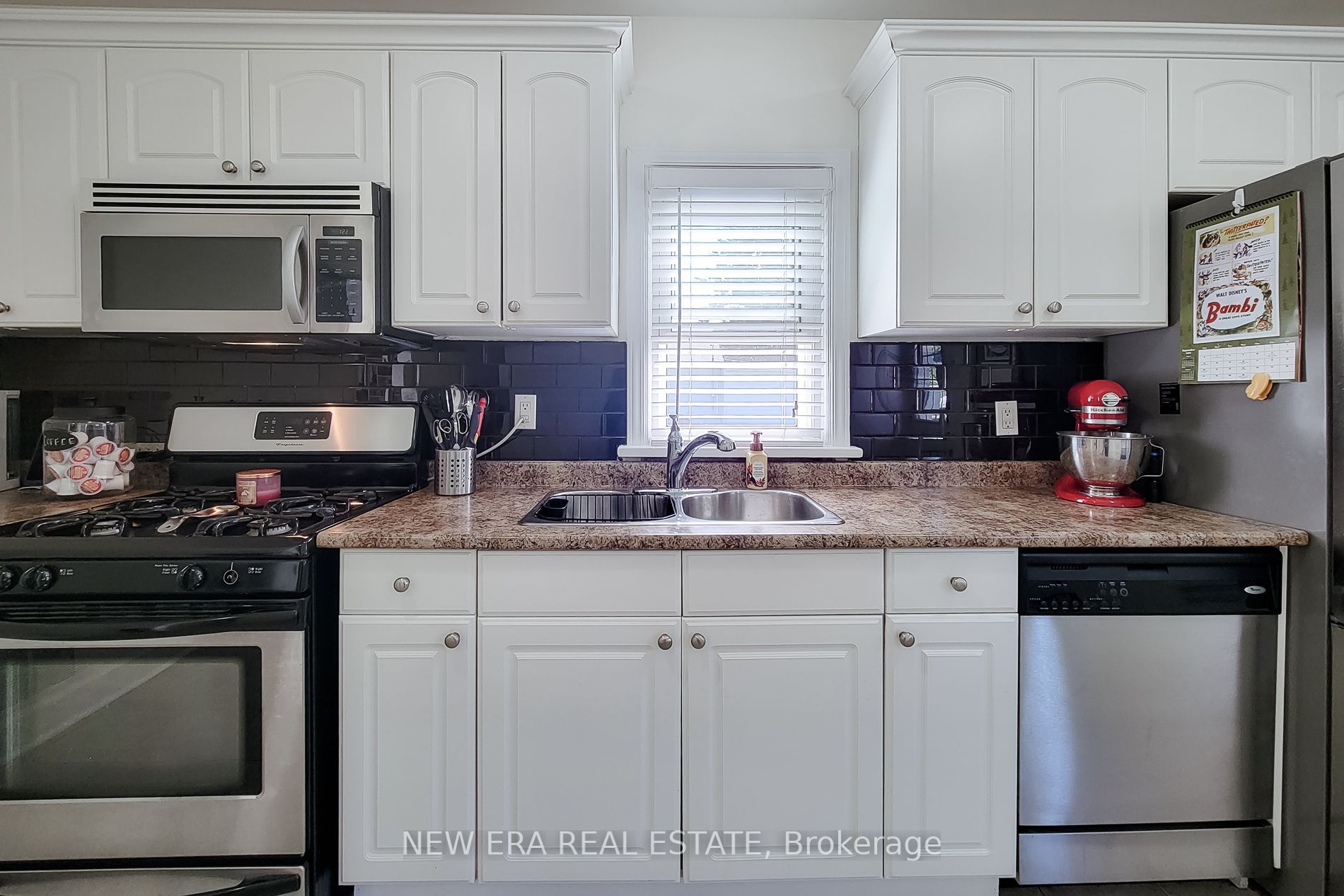 19 Thorndale Avenue Property Photo 24