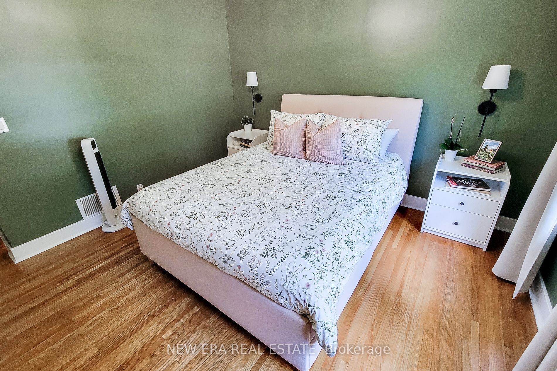19 Thorndale Avenue Property Photo 26