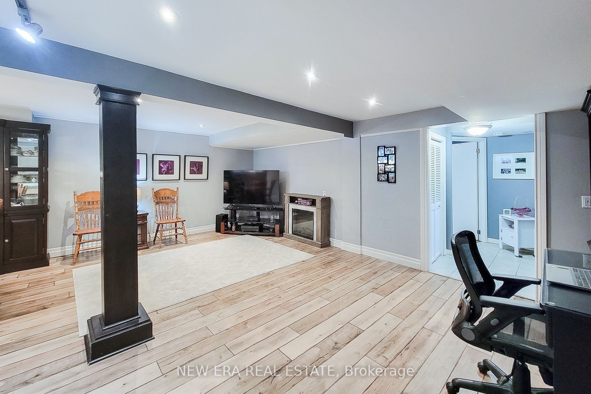19 Thorndale Avenue Property Photo 32