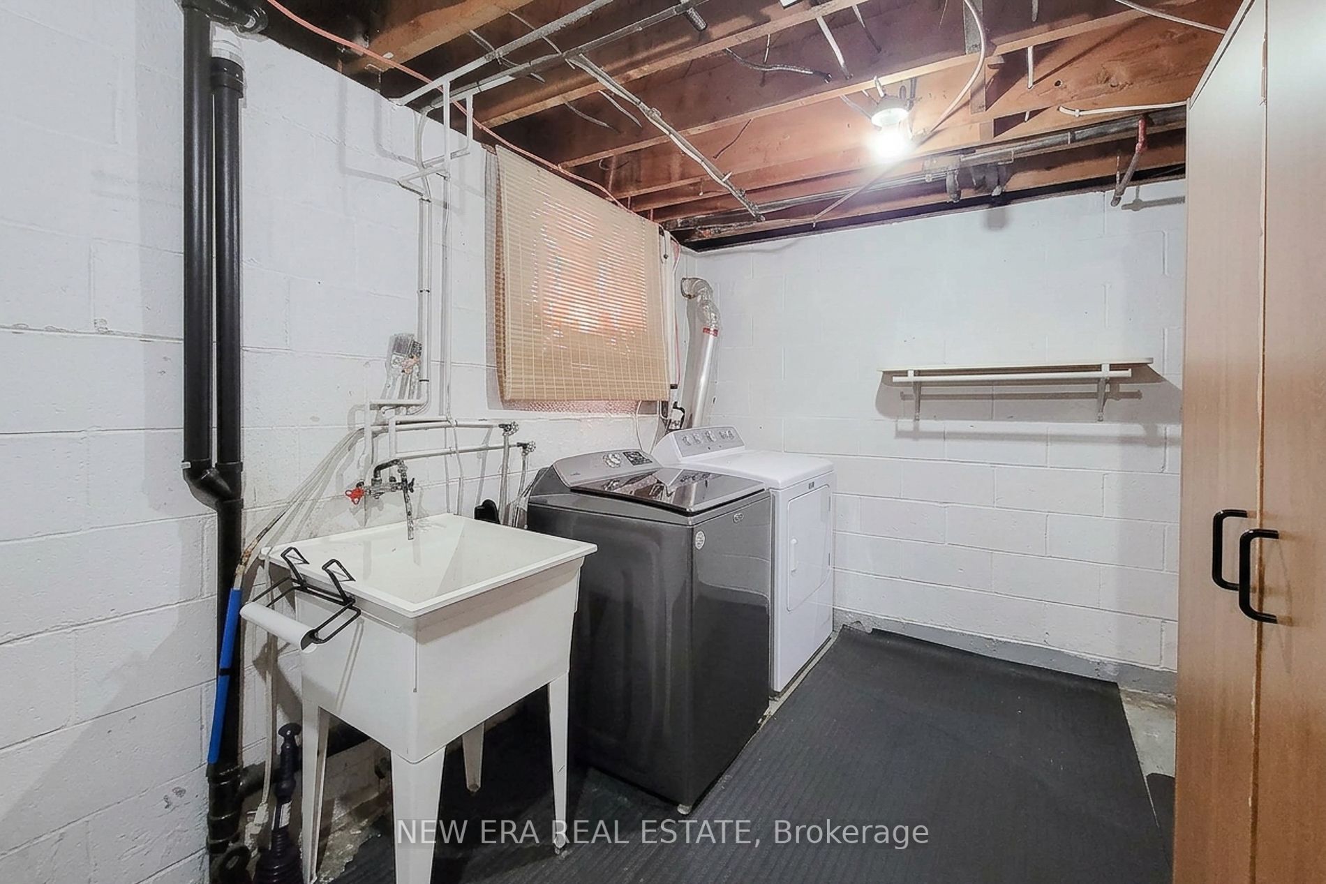 19 Thorndale Avenue Property Photo 41
