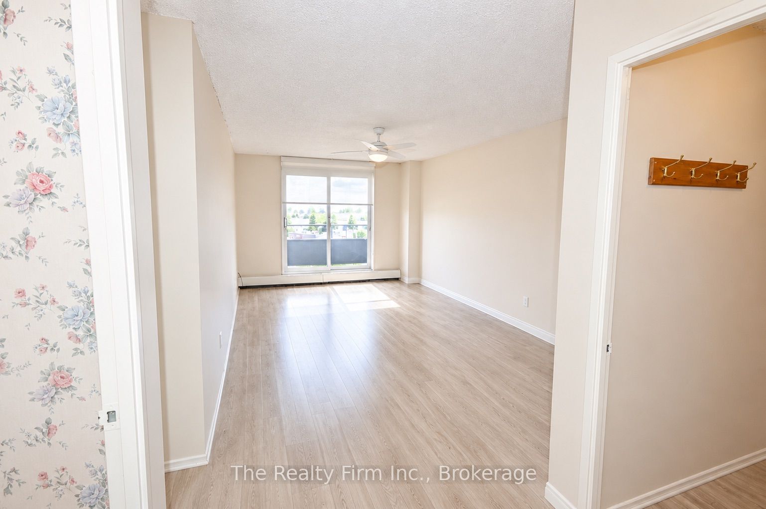 640 West Street N 805 Property Photo 18