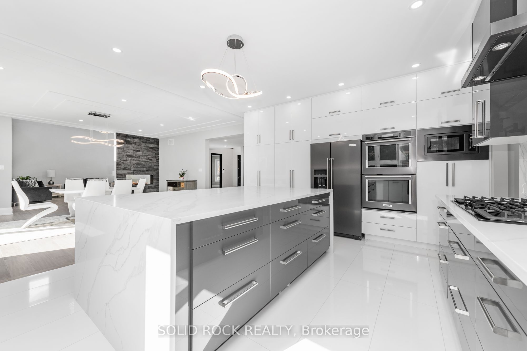 224 Roger Road Property Photo 6