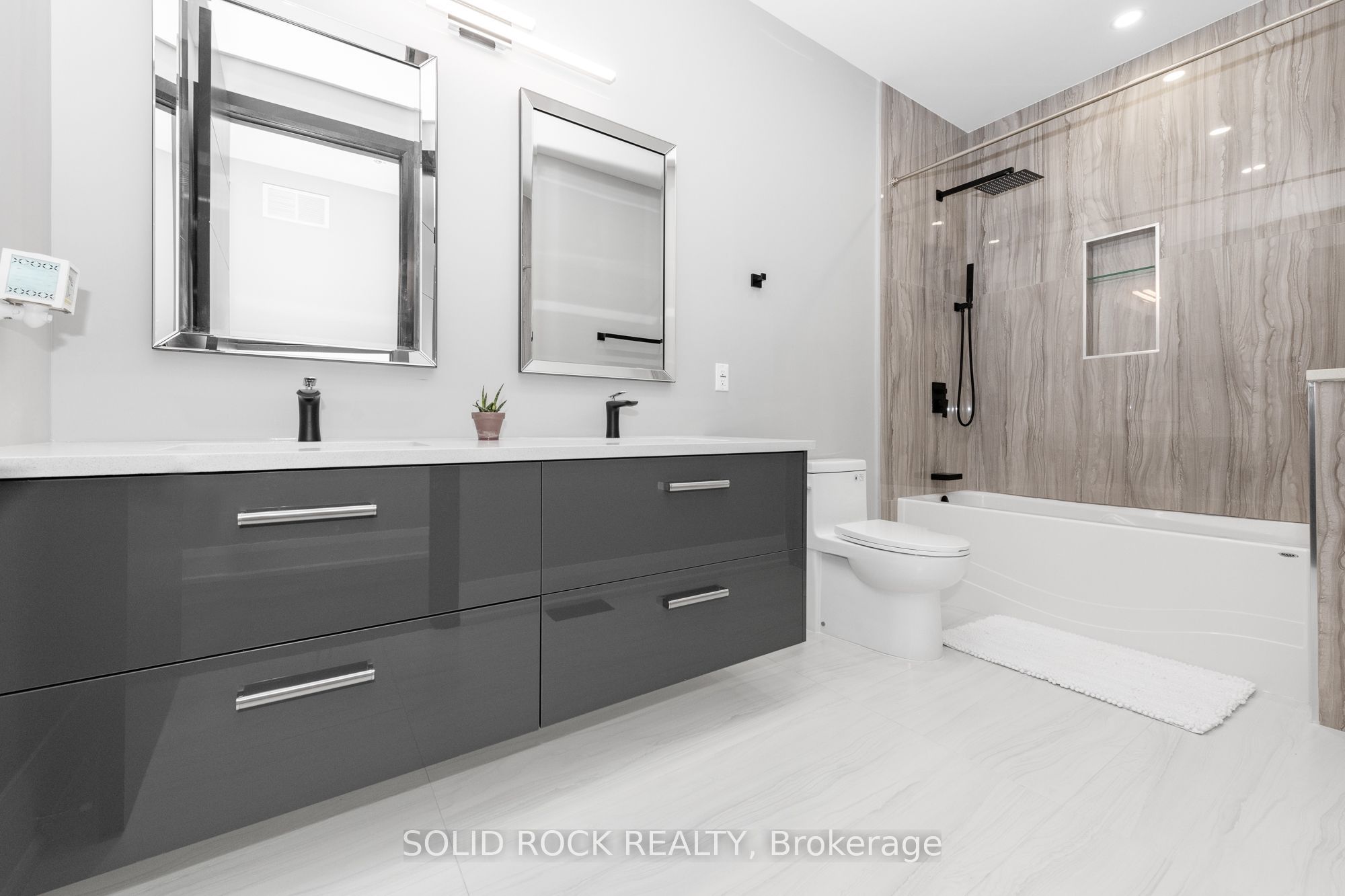 224 Roger Road Property Photo 20