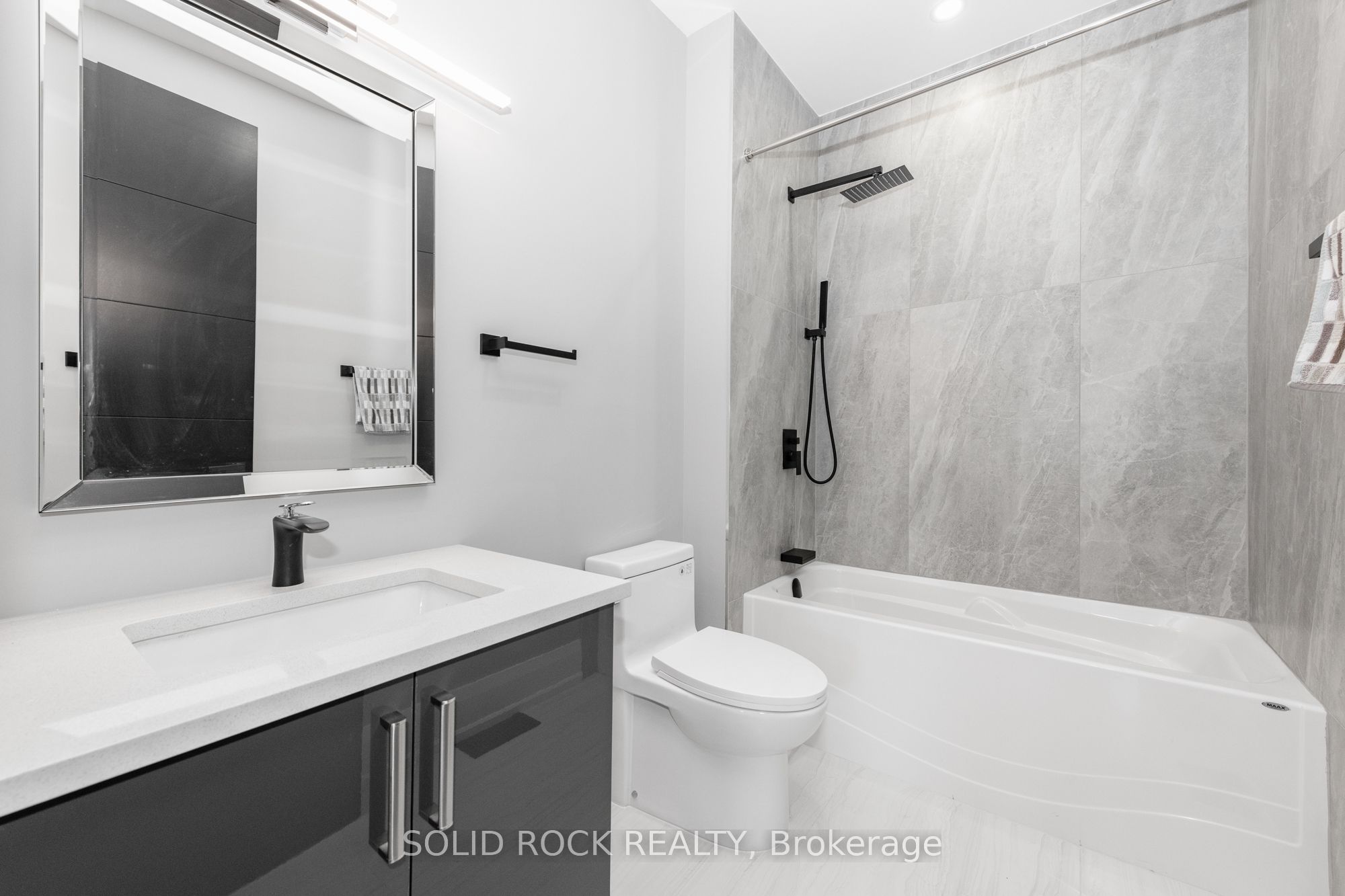 224 Roger Road Property Photo 23