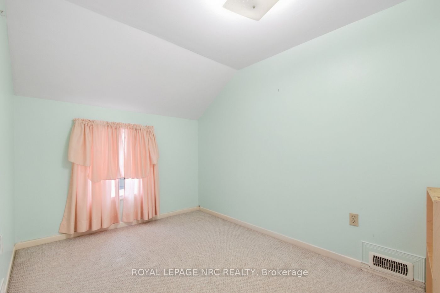 24 Fifth Street Property Photo 18