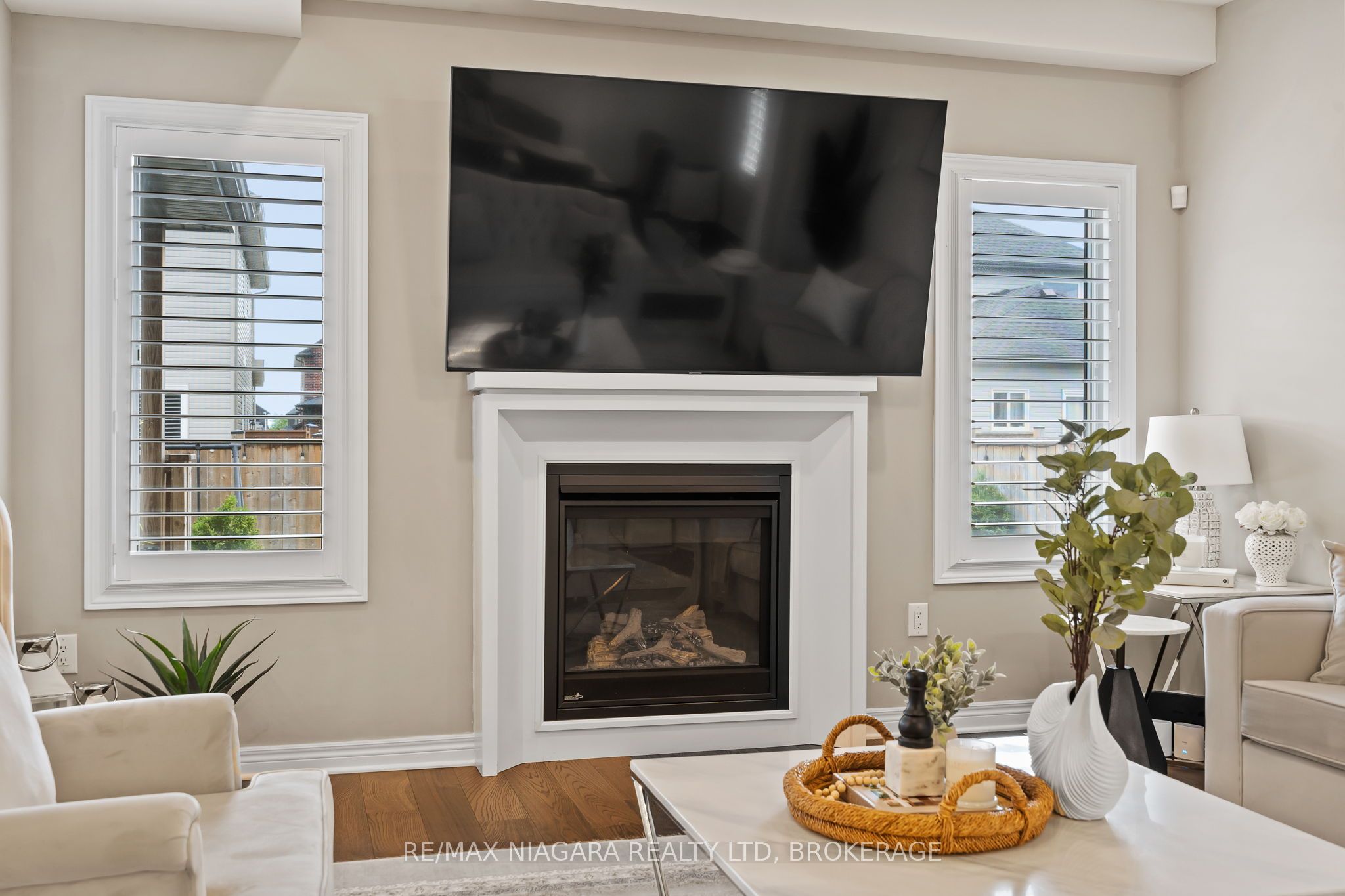 91 Quebec Avenue Property Photo 11