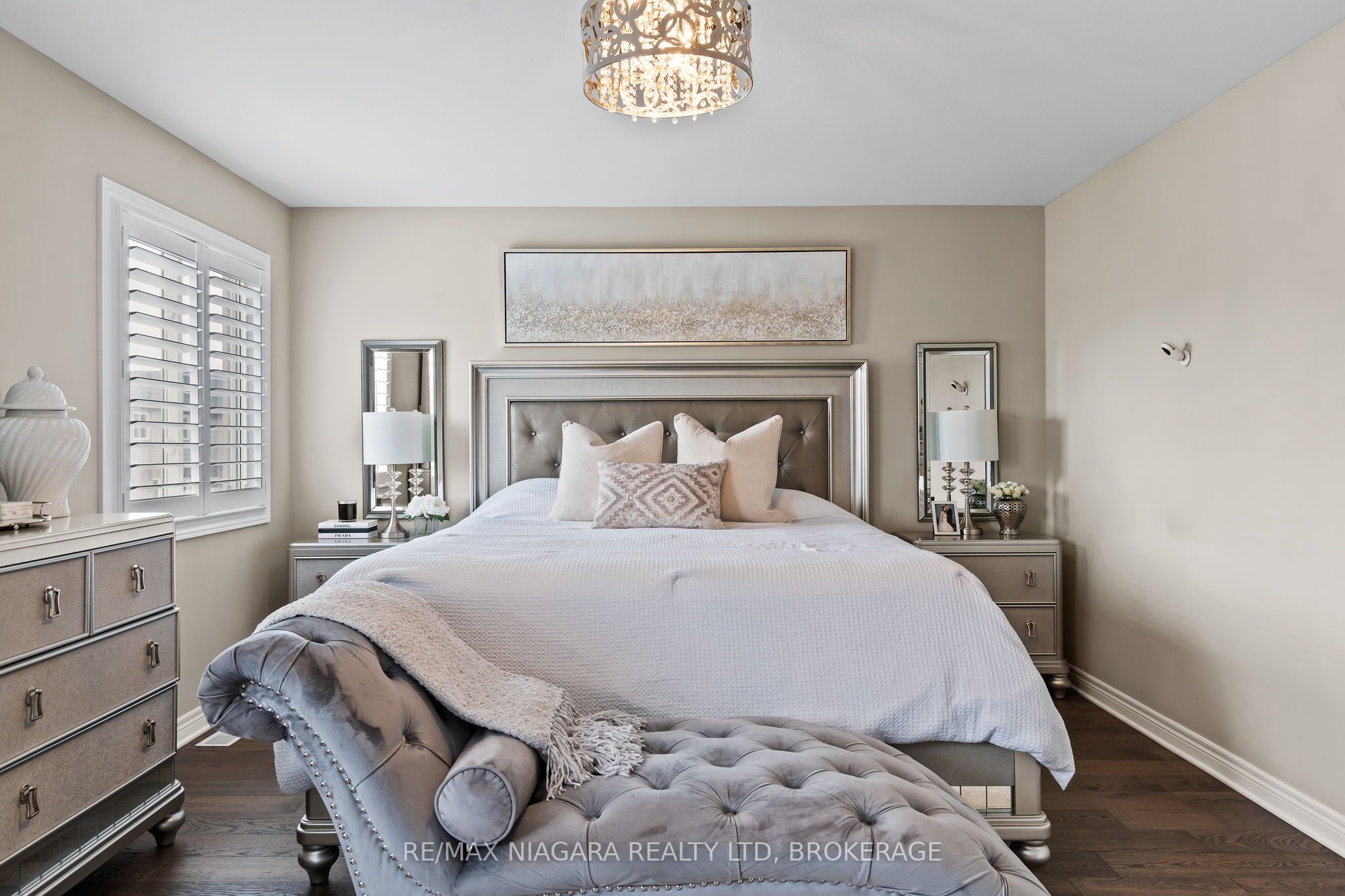 91 Quebec Avenue Property Photo 24