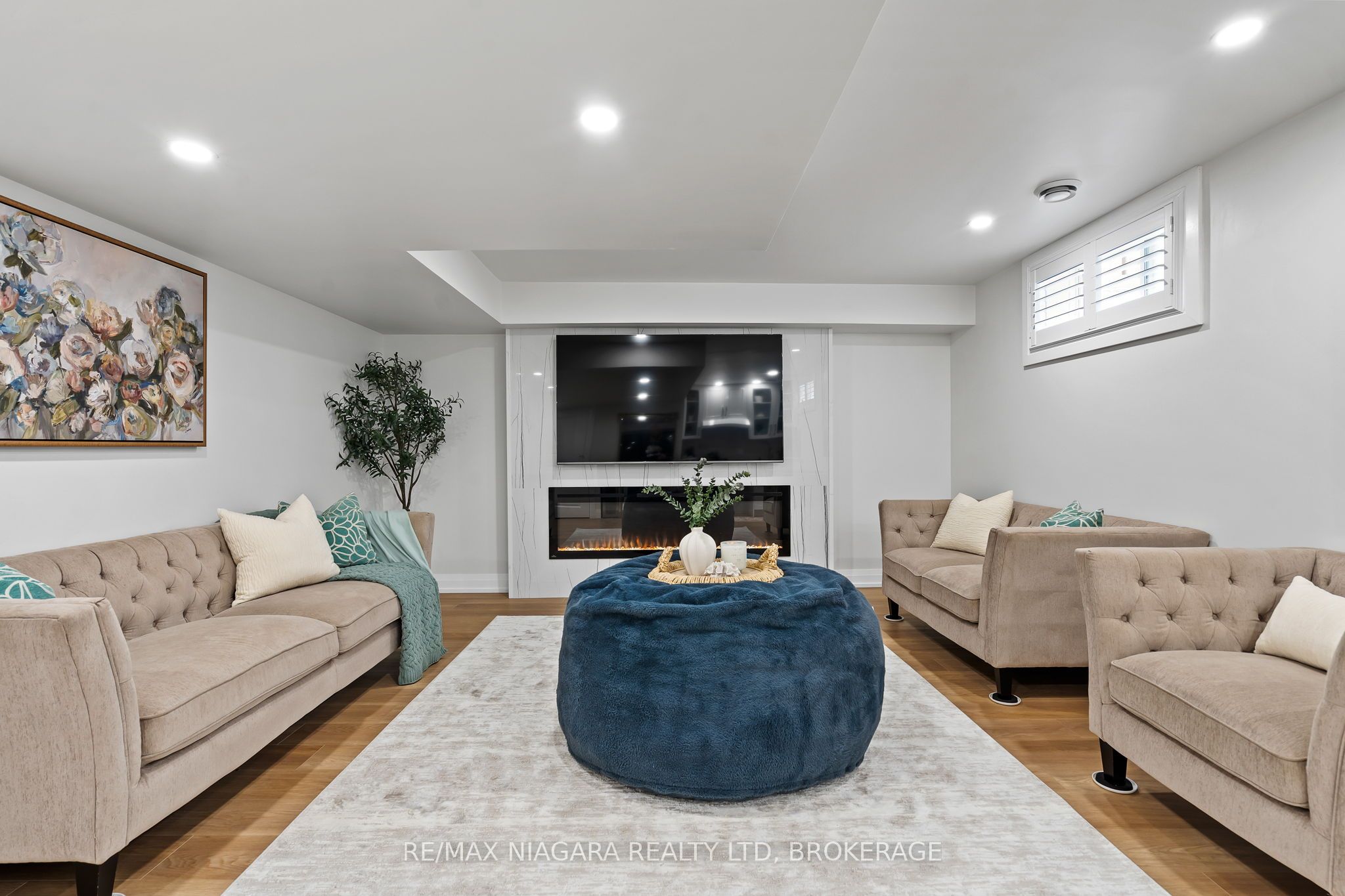 91 Quebec Avenue Property Photo 28