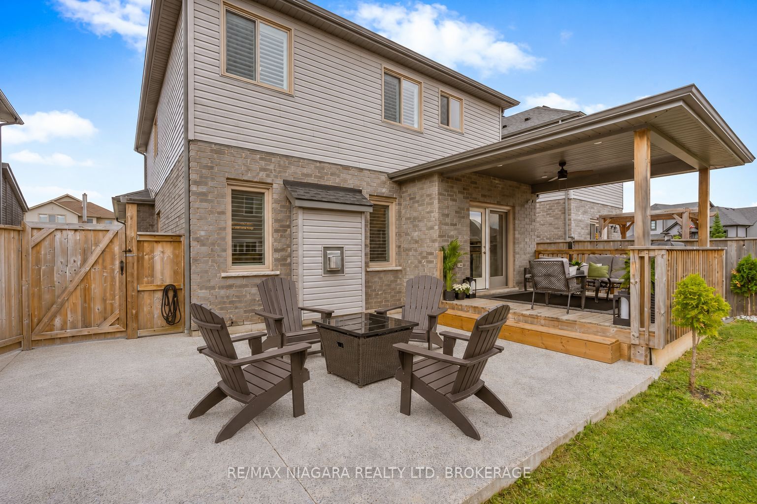 91 Quebec Avenue Property Photo 36