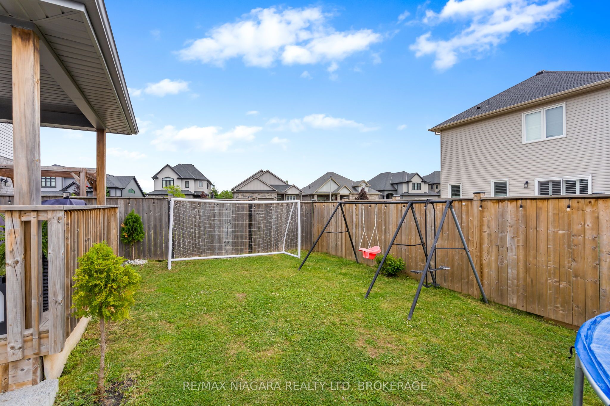 91 Quebec Avenue Property Photo 37