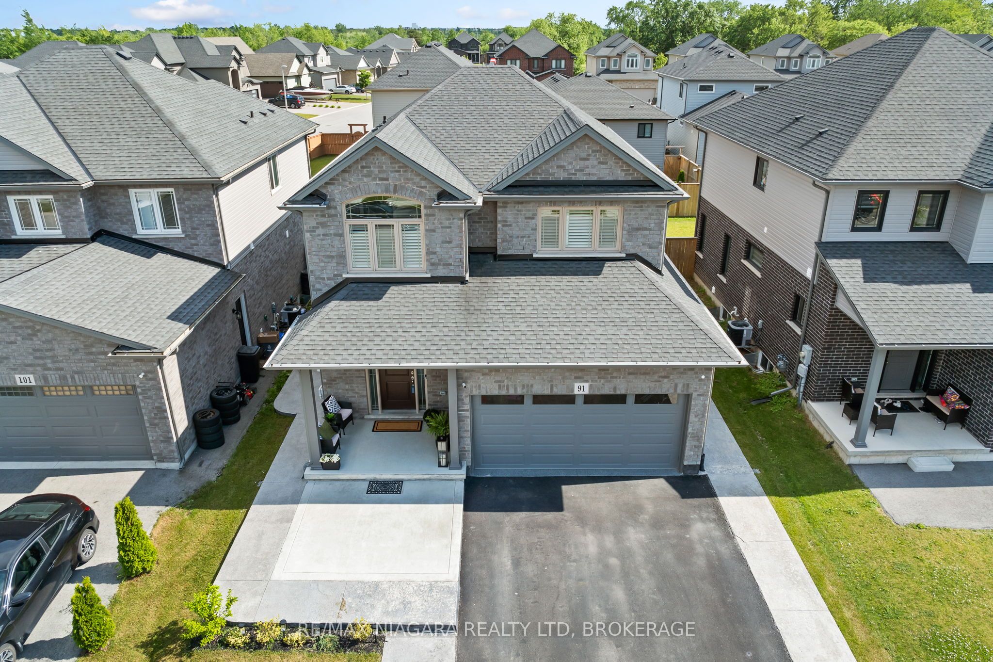 91 Quebec Avenue Property Photo 38