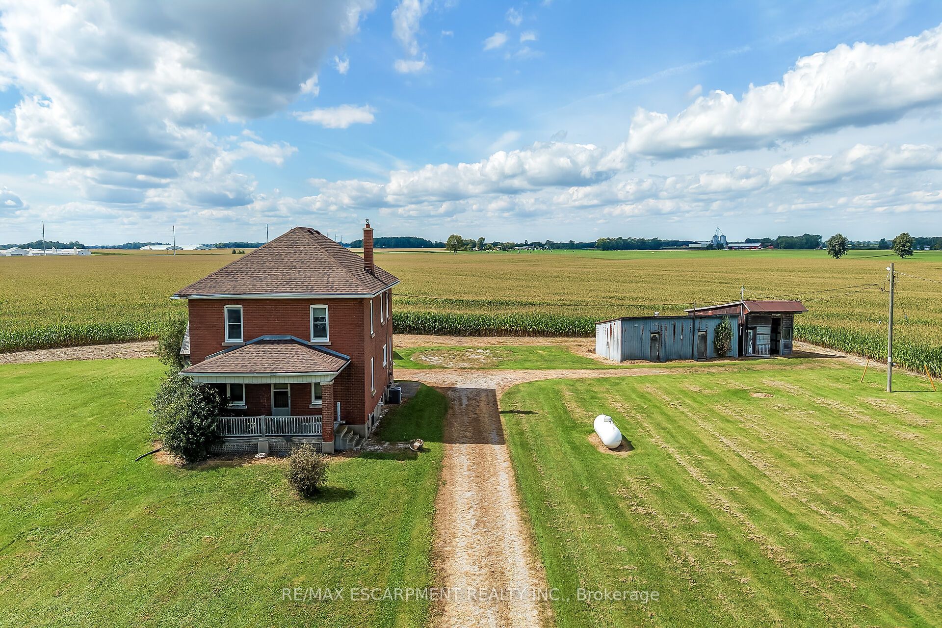 3311 Highway 6 Property Photo 1