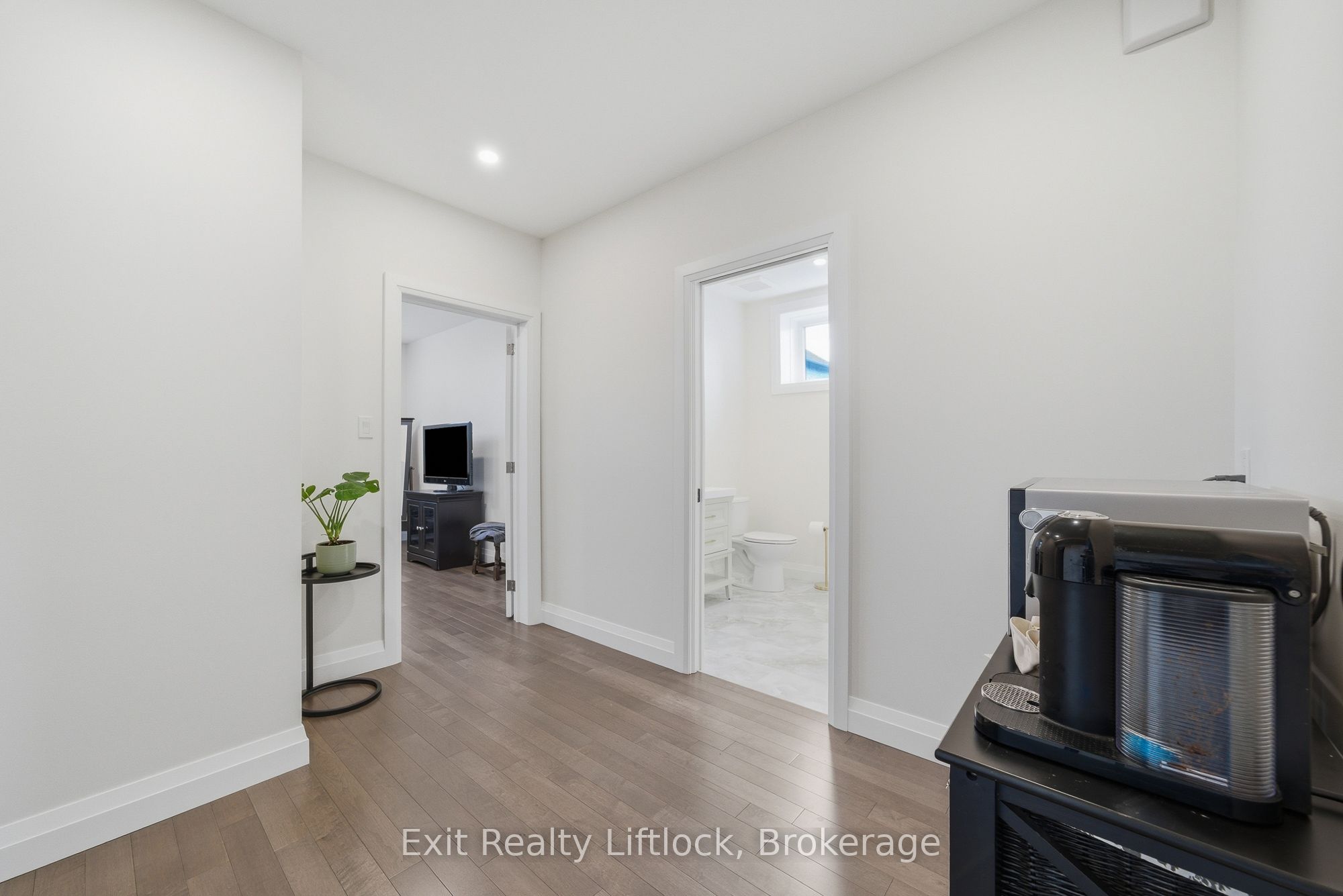 1125 Deyell Line Property Photo 45