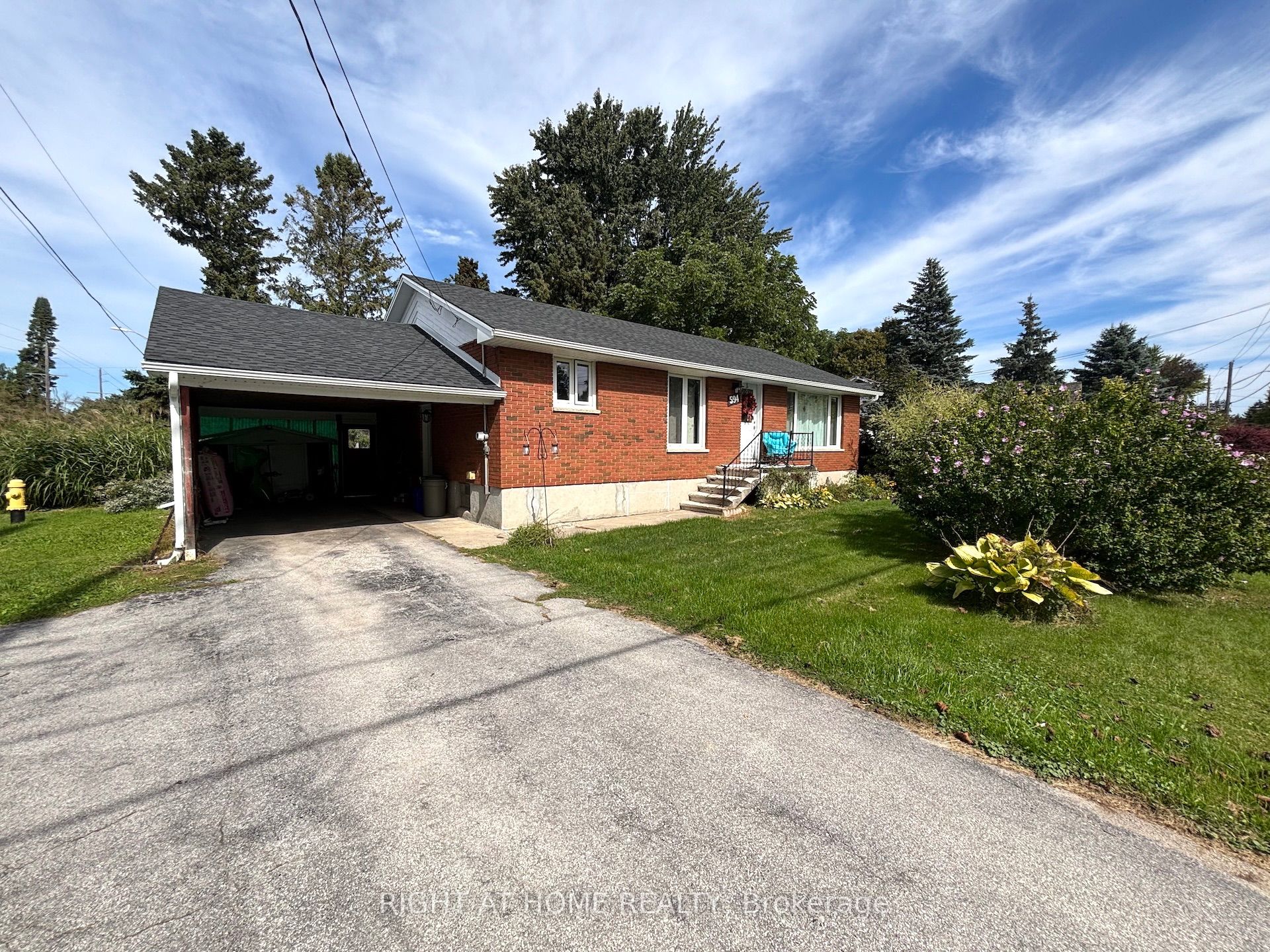 594 Miller Street Property Photo 1