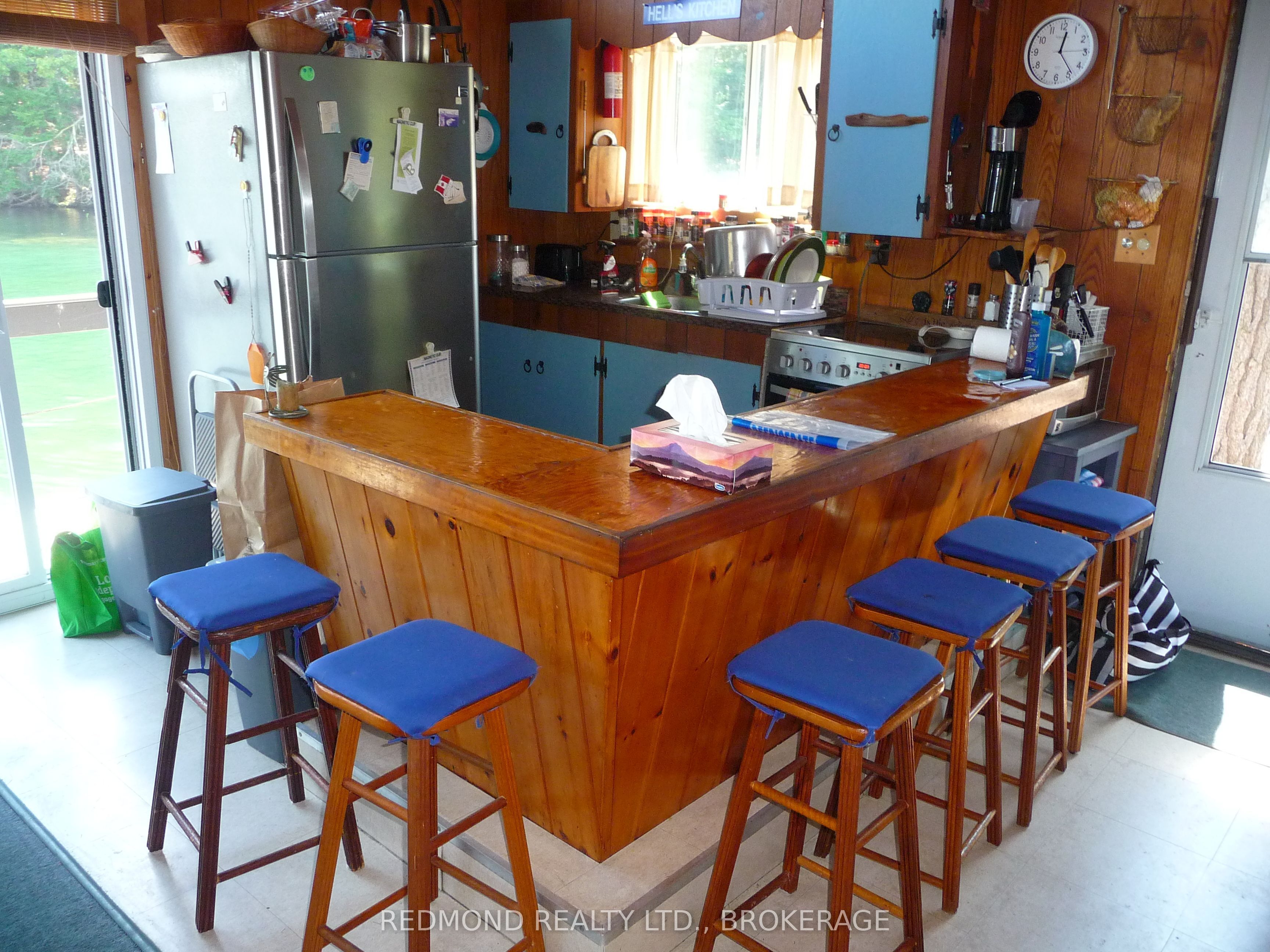 1 77d & 77e Island Property Photo 8