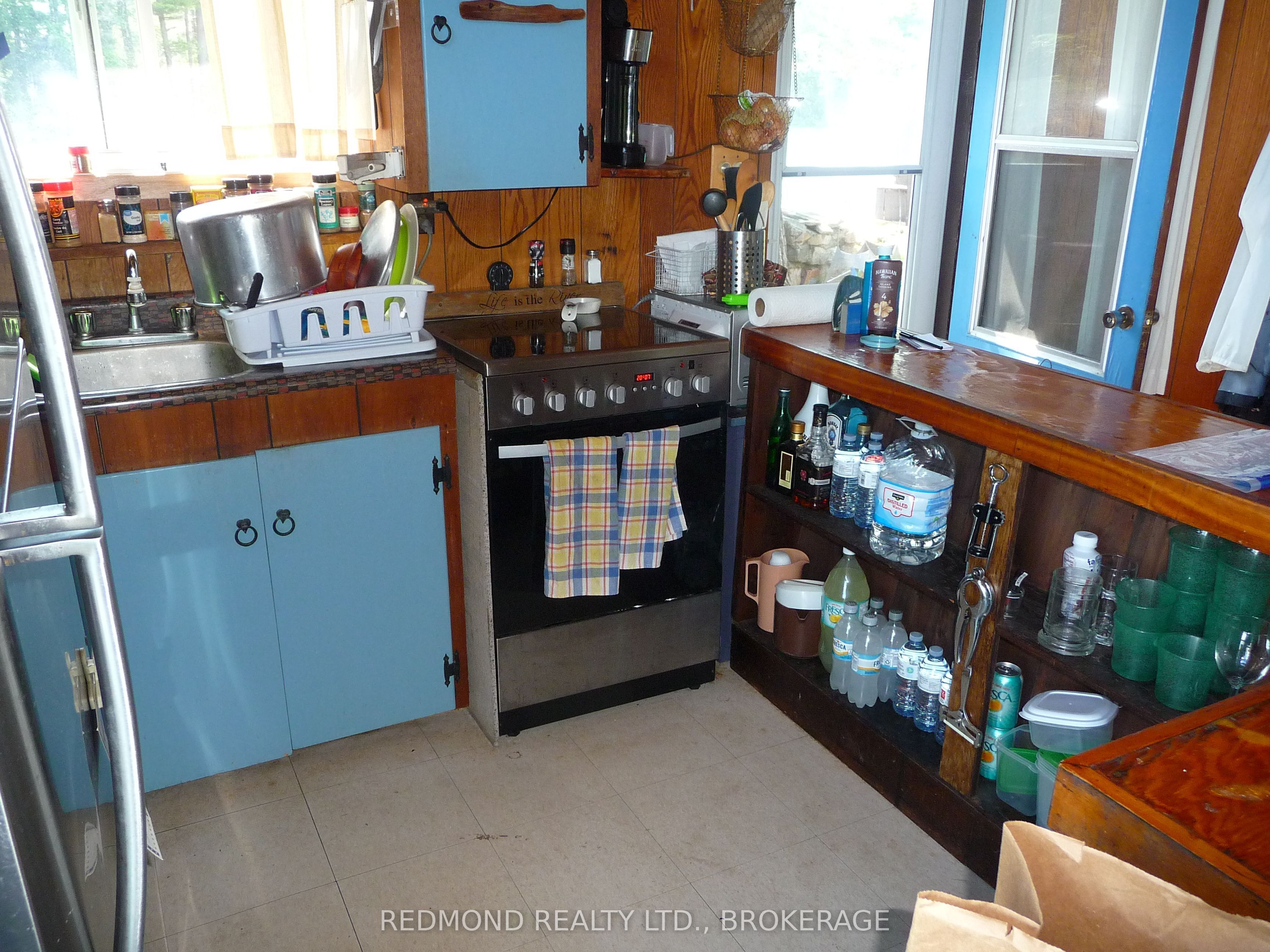 1 77d & 77e Island Property Photo 9