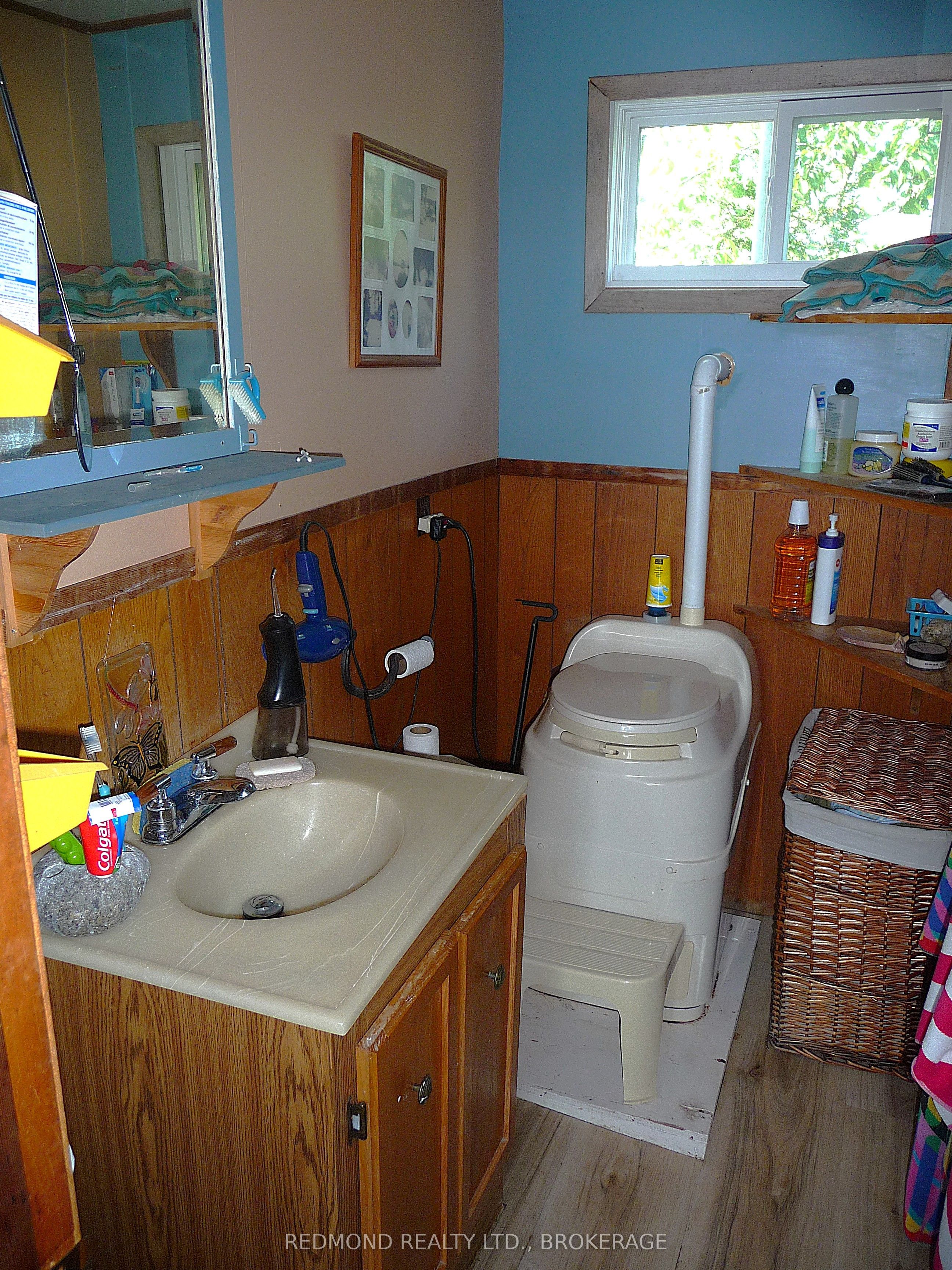 1 77d & 77e Island Property Photo 19
