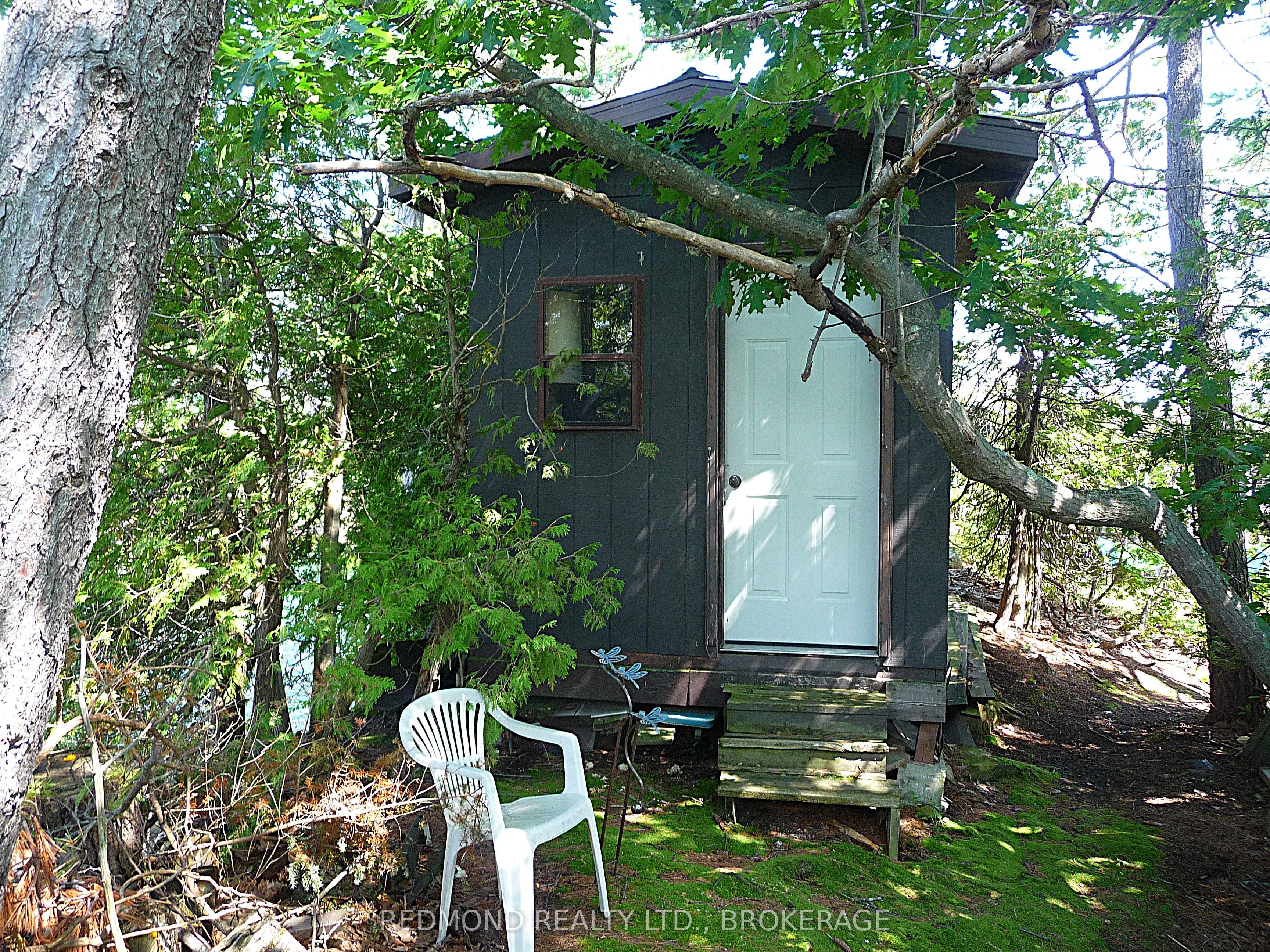 1 77d & 77e Island Property Photo 20