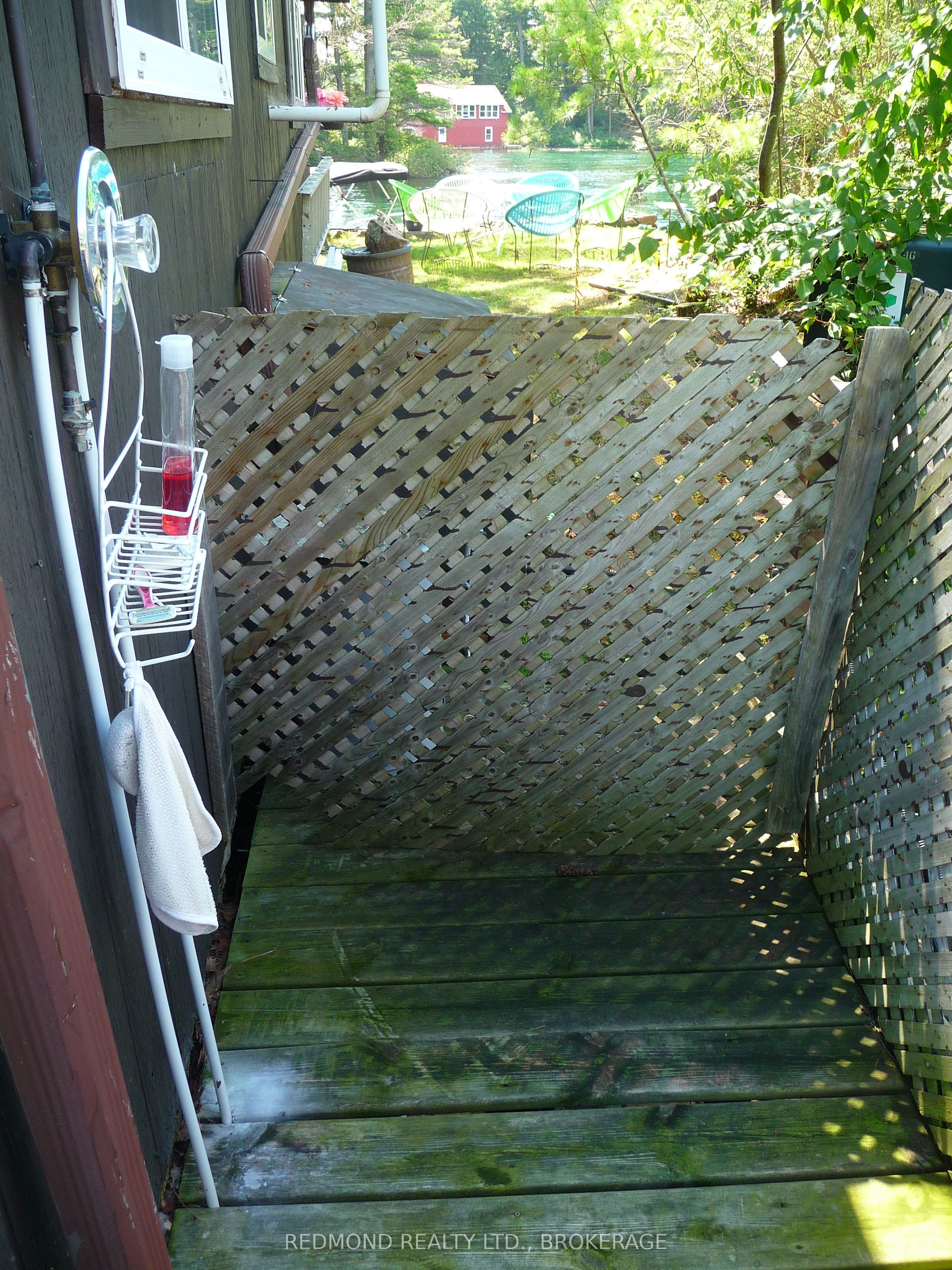1 77d & 77e Island Property Photo 25