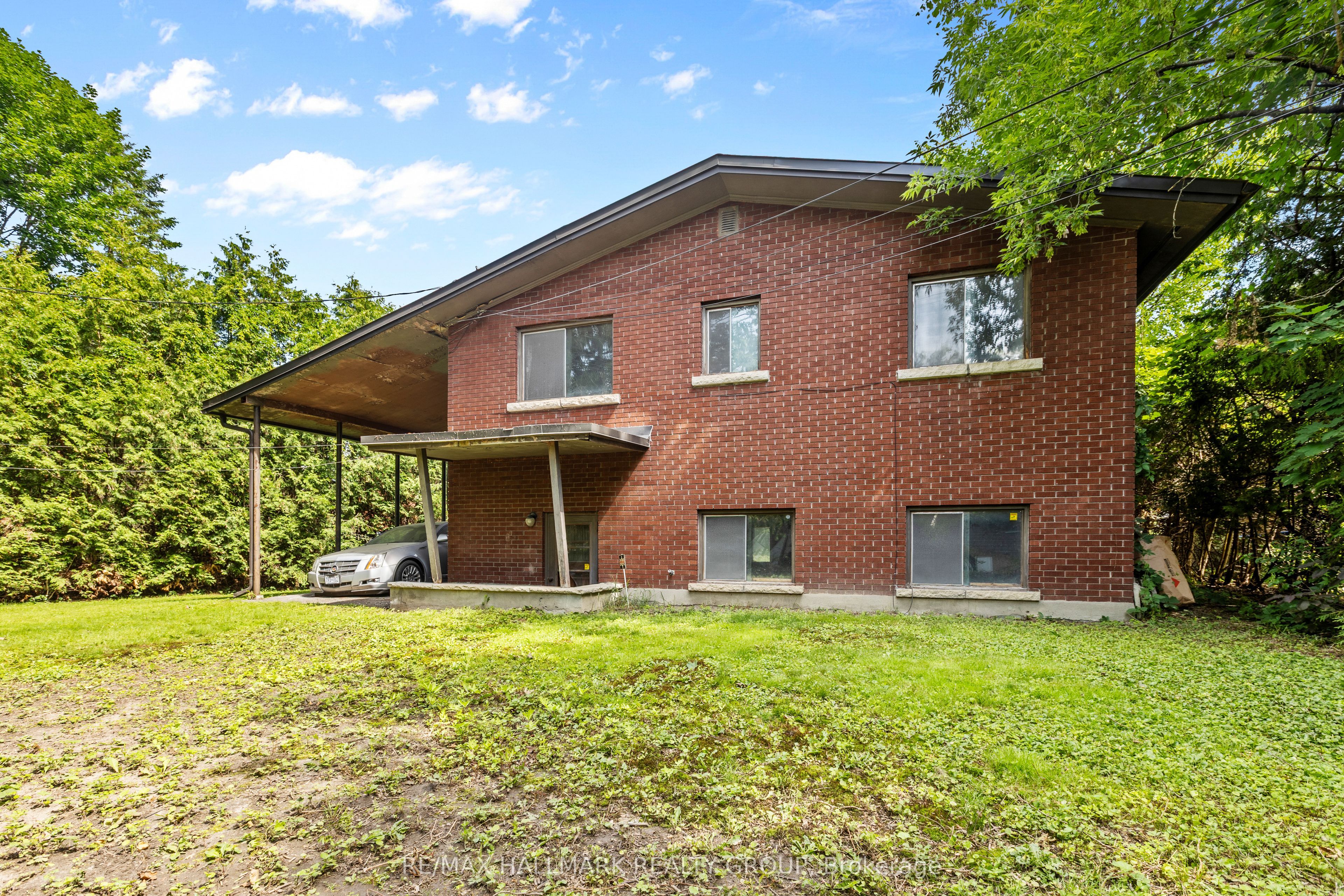 492 Vernon Avenue Property Photo 34