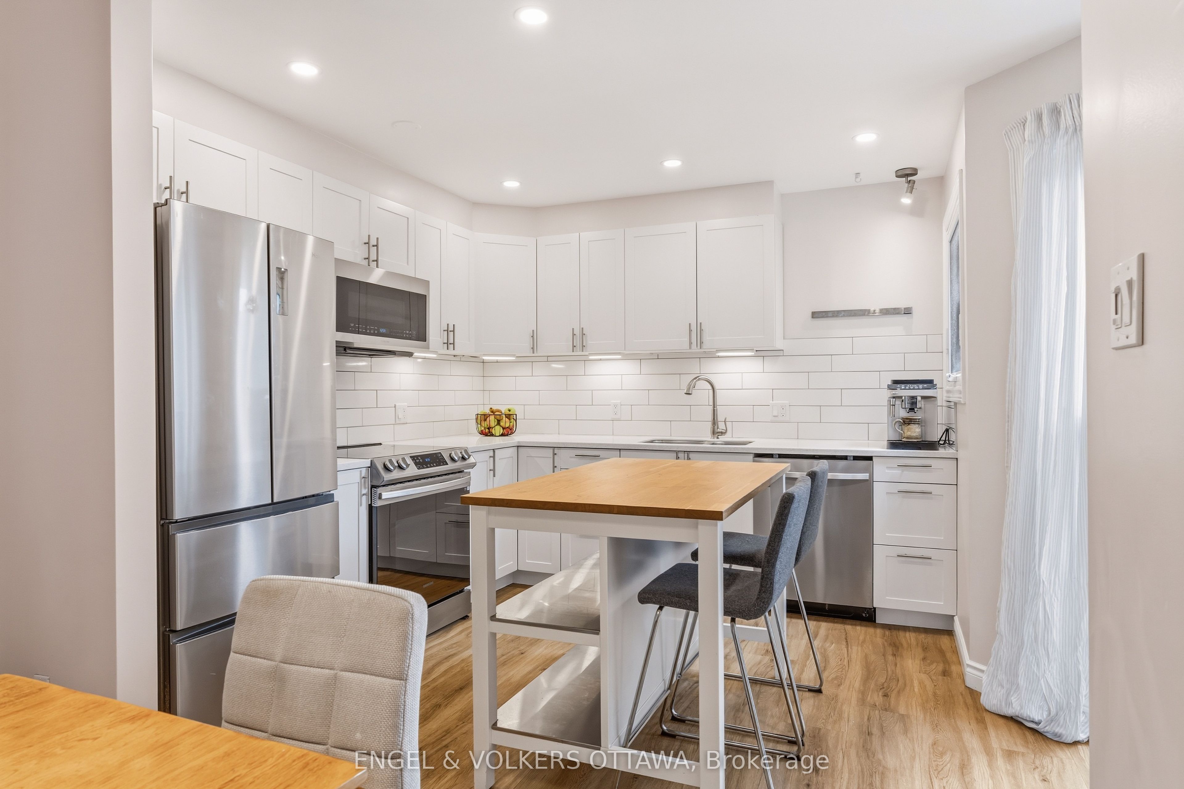 38 Compata Way Property Photo 6