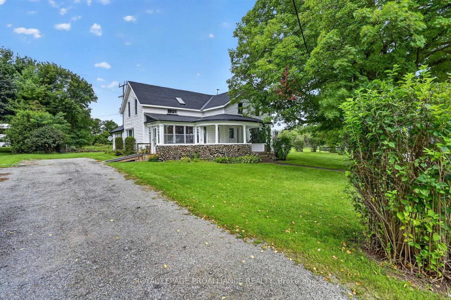 2696 Mcintosh Road Property Photo 2