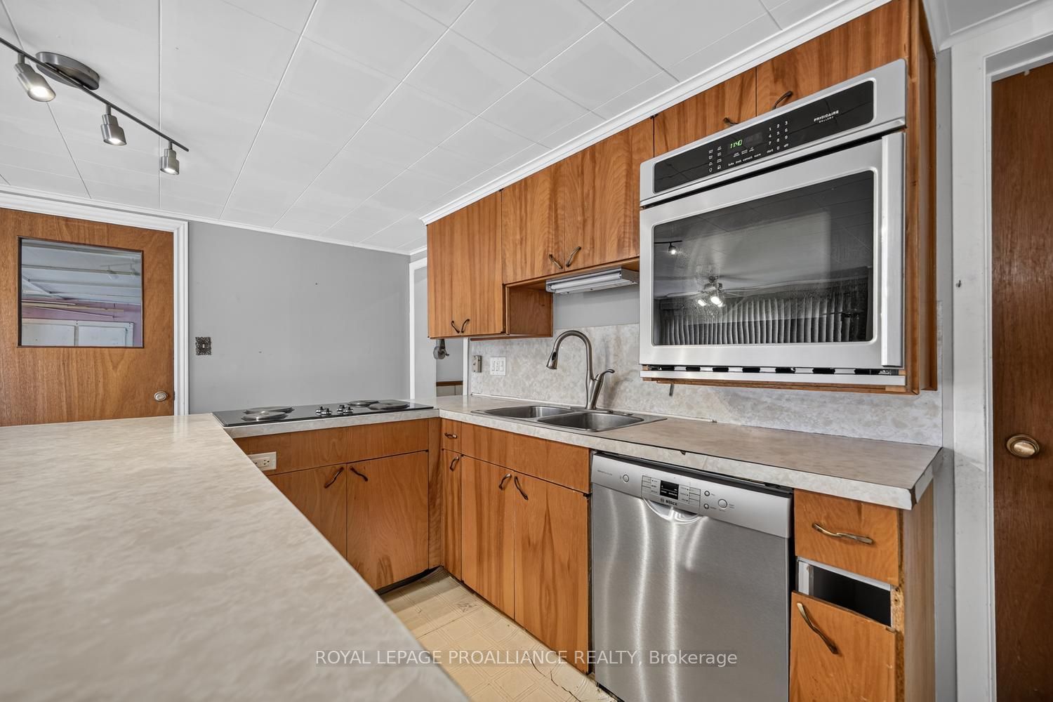 2696 Mcintosh Road Property Photo 17