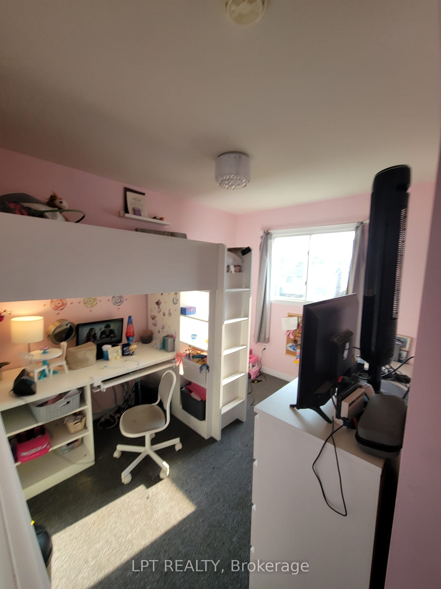 57 Poplar Crescent Property Photo 9