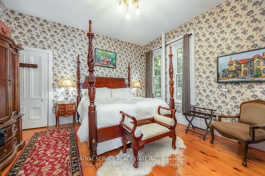 60 King Street W Property Photo 23
