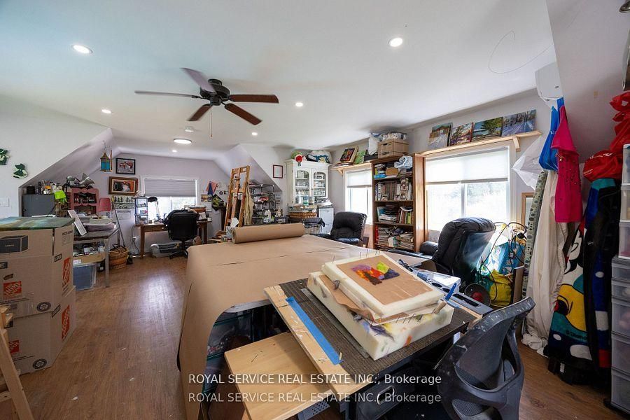 60 King Street W Property Photo 42