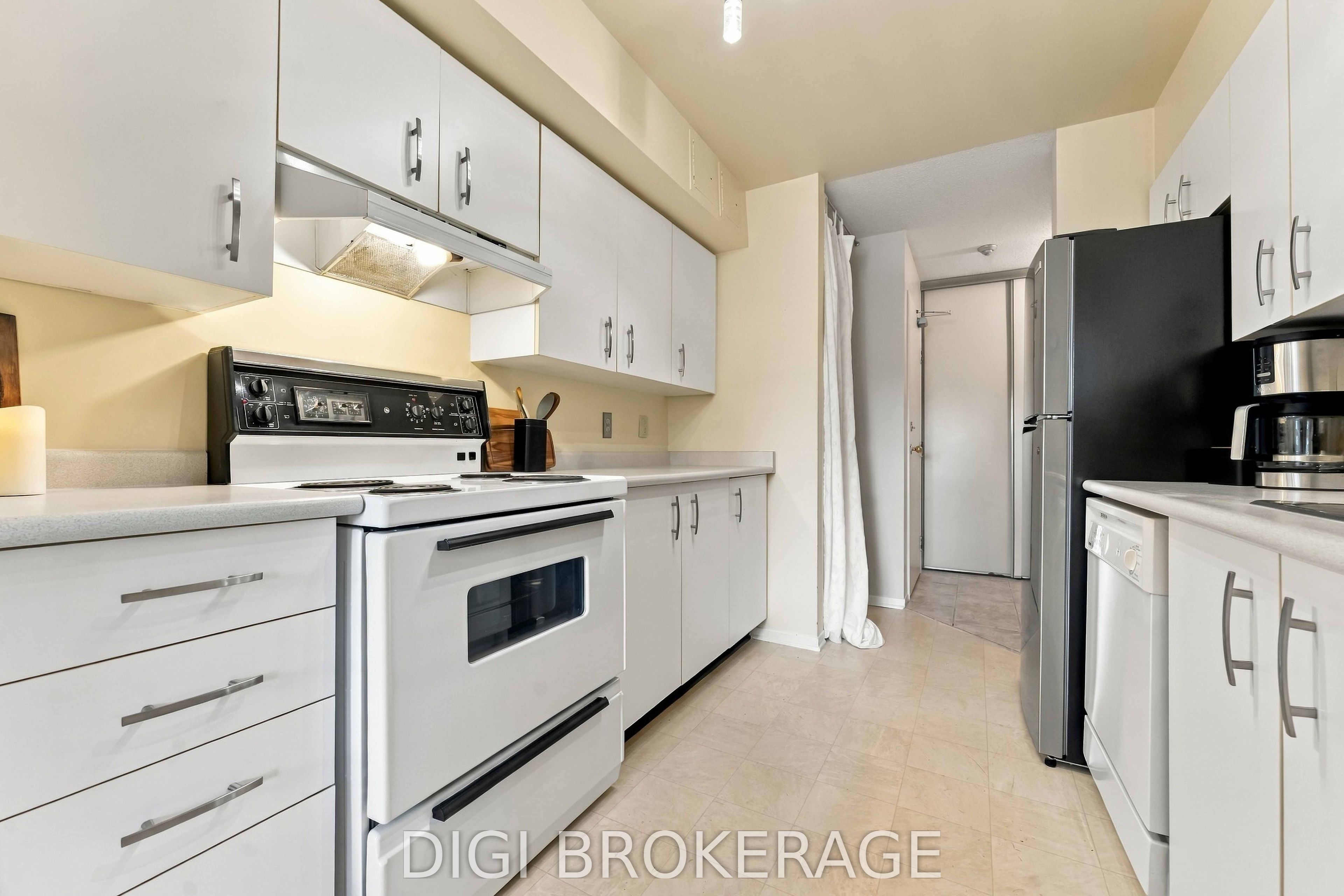 318 Lorry Greenberg Drive 302 Property Photo 25