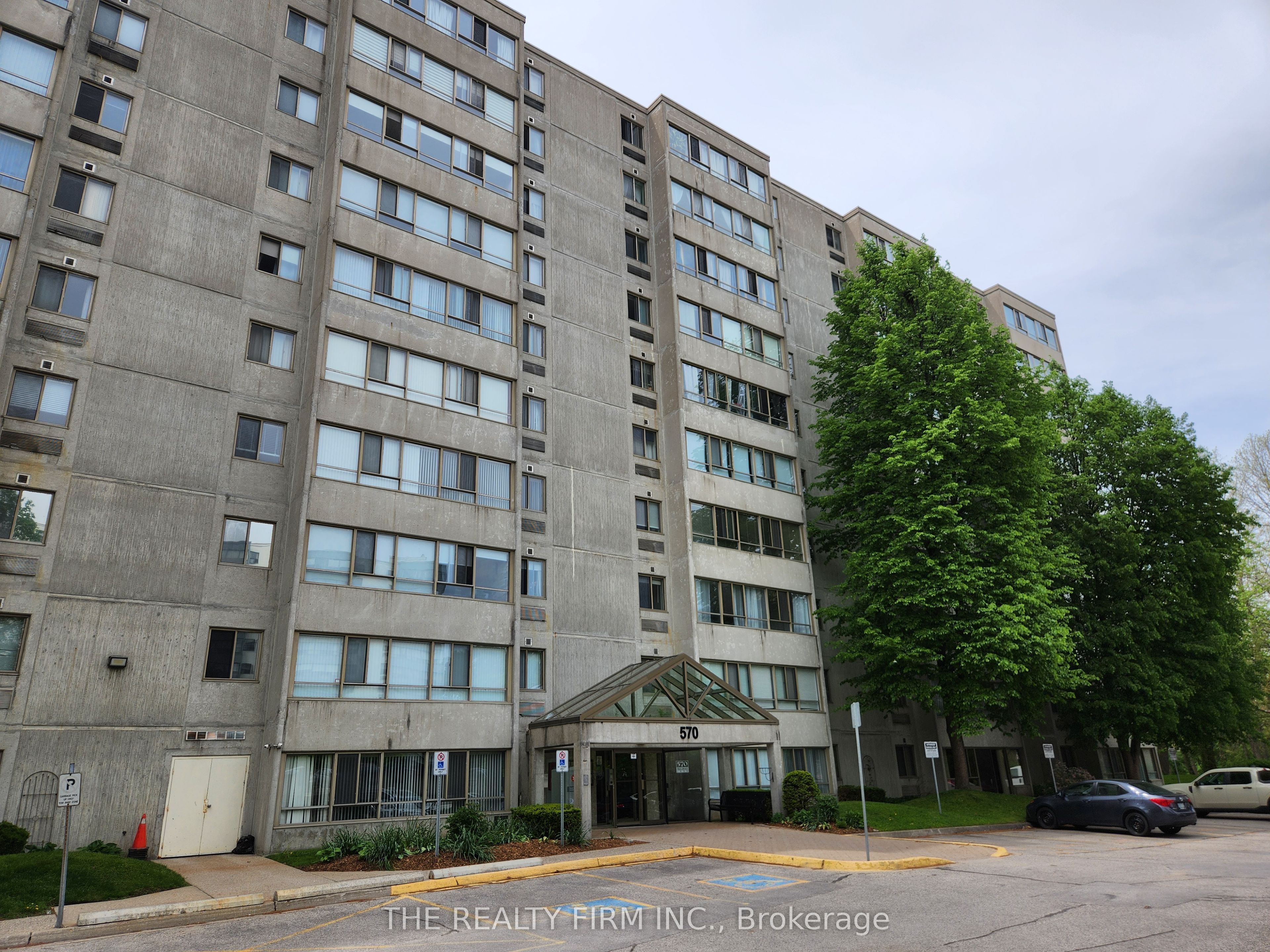 570 Proudfoot Lane 309 Property Photo 2
