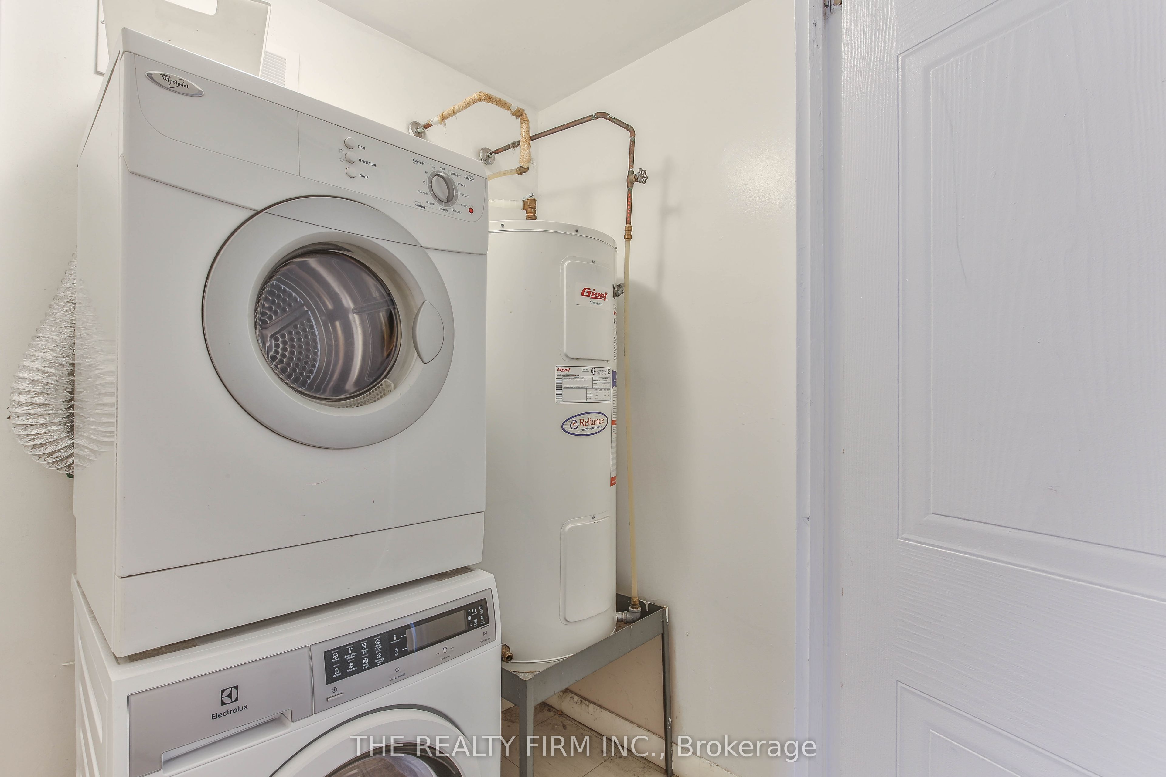 570 Proudfoot Lane 309 Property Photo 20