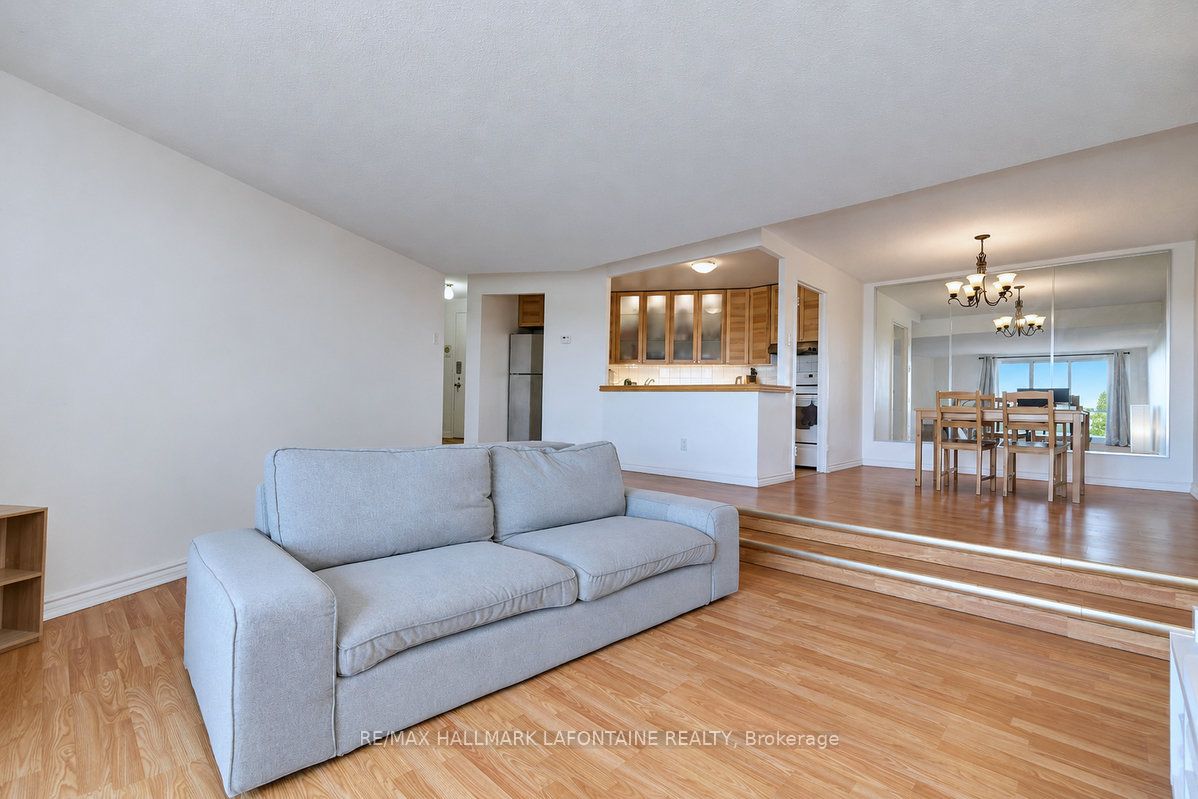 1171 Ambleside Drive 2205 Property Photo 11